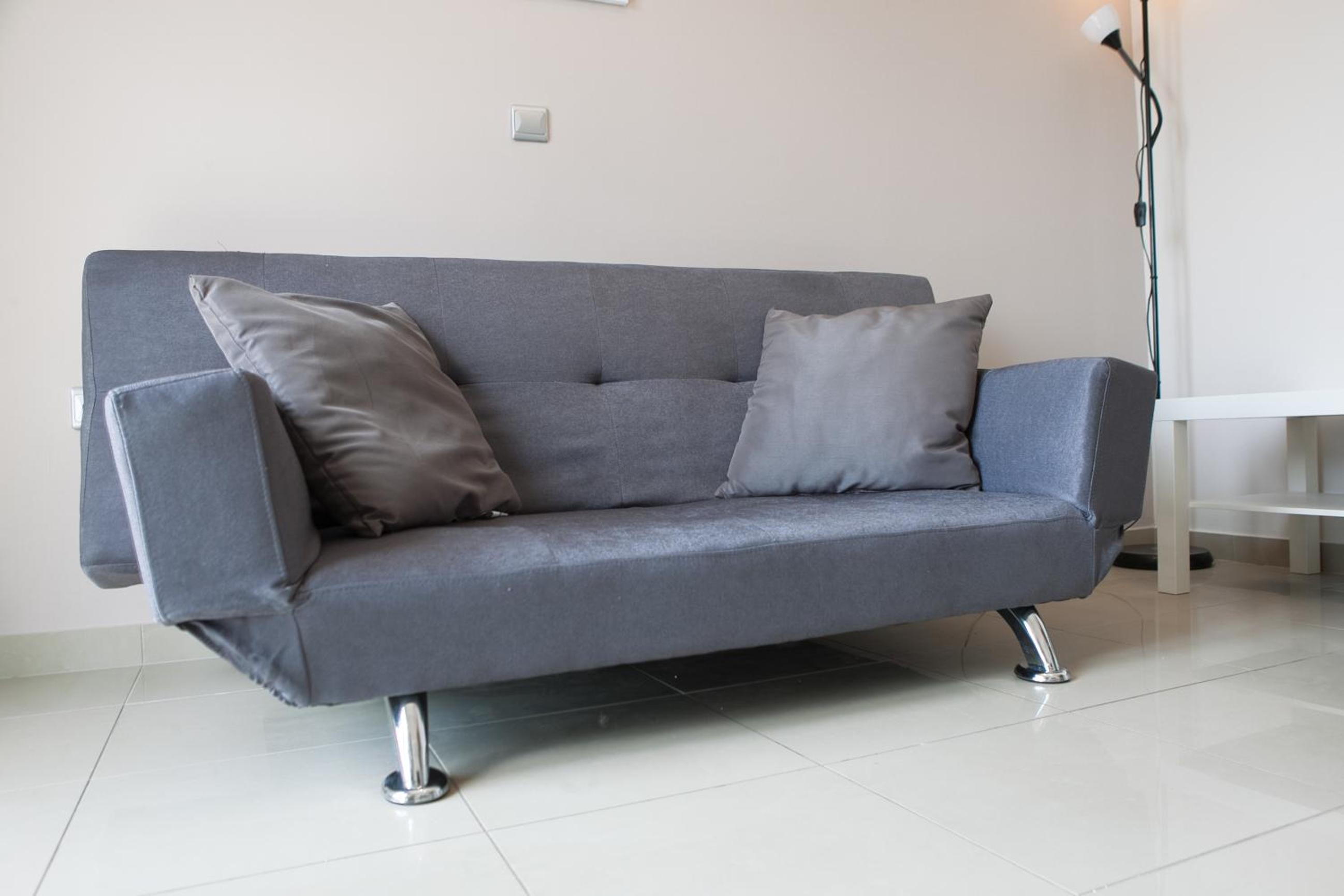 Lak Peristeri Homes 50m from metro station