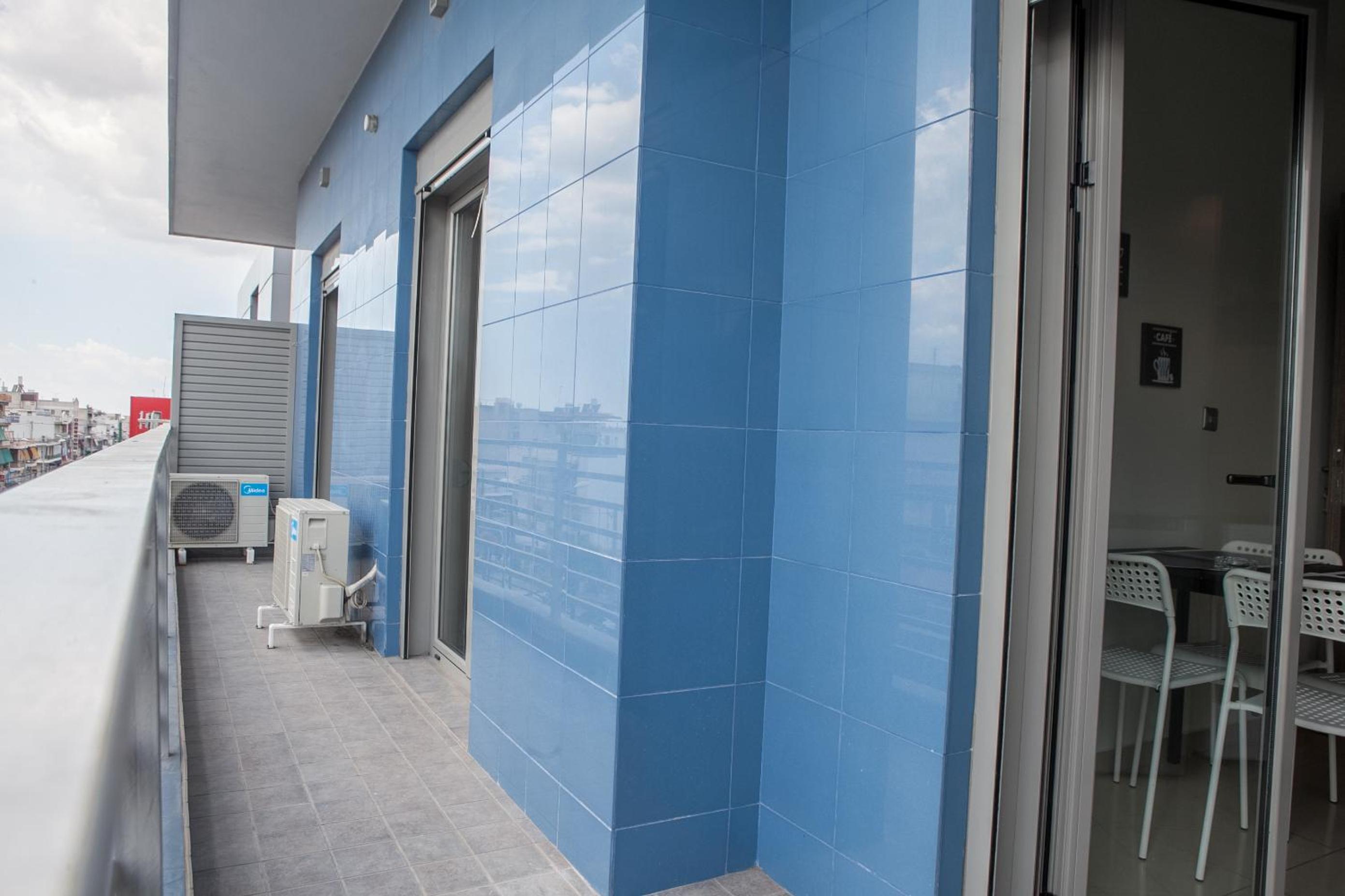 Lak Peristeri Homes 50m from metro station
