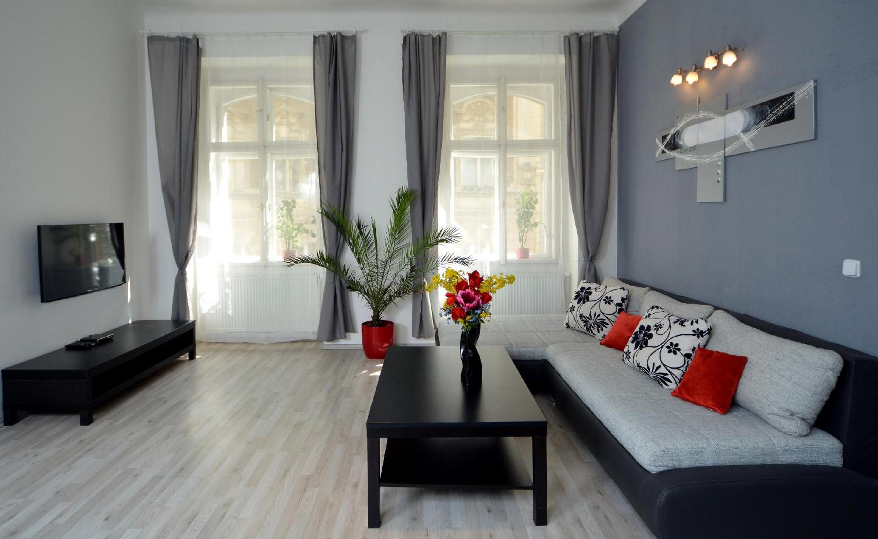 Navratilova Apartments