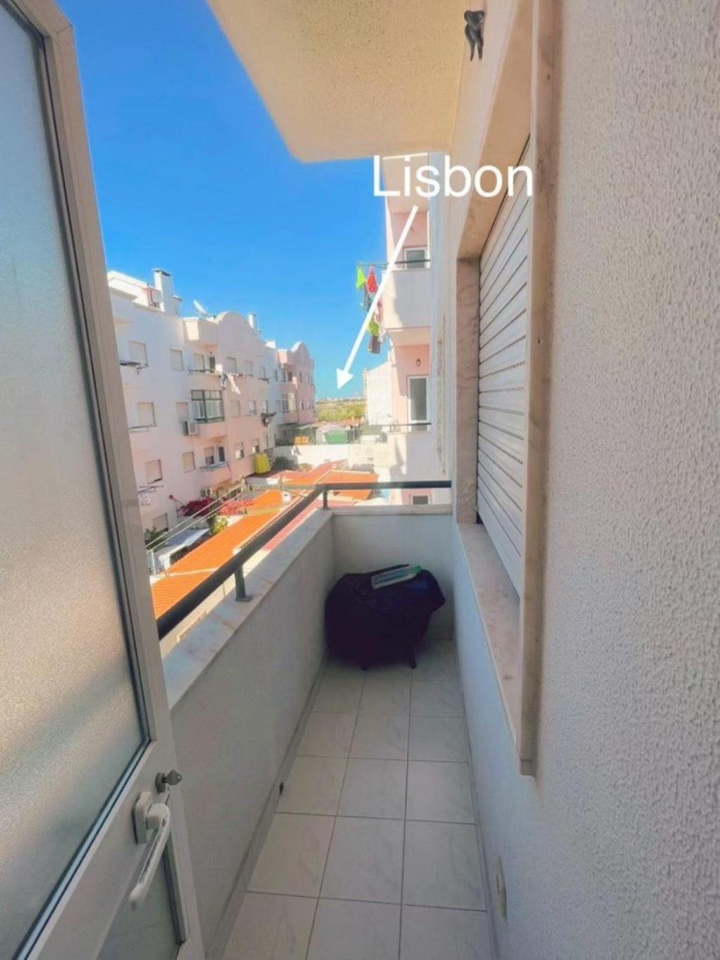 Entire 3 bed rooms Apartment with Private wc !