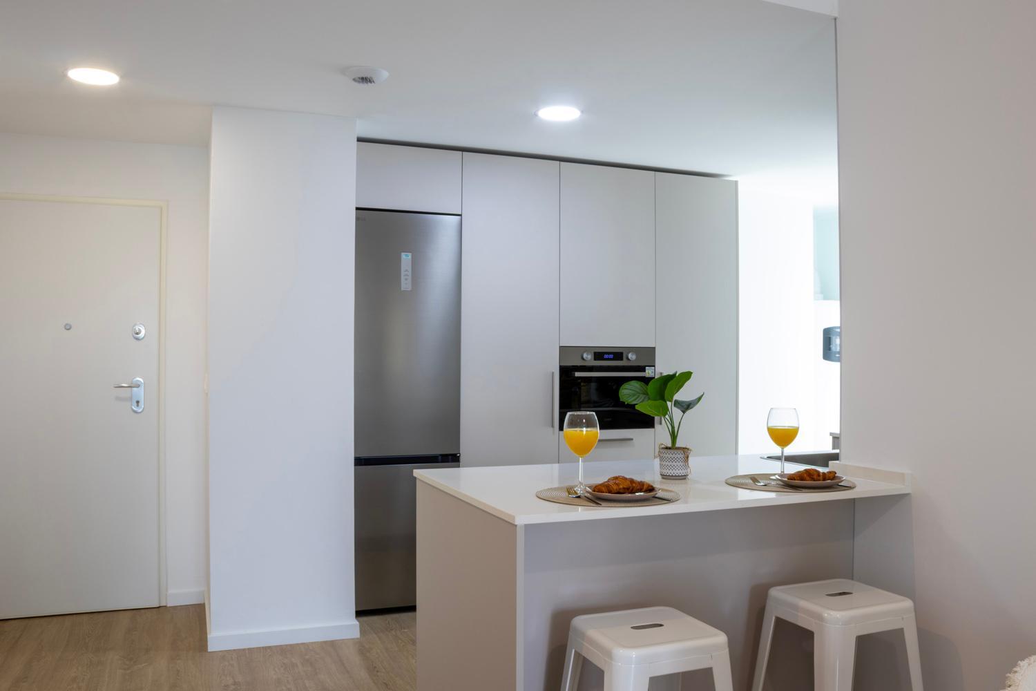 NEW! Luxury 3BR apartment with POOL & FREE parking