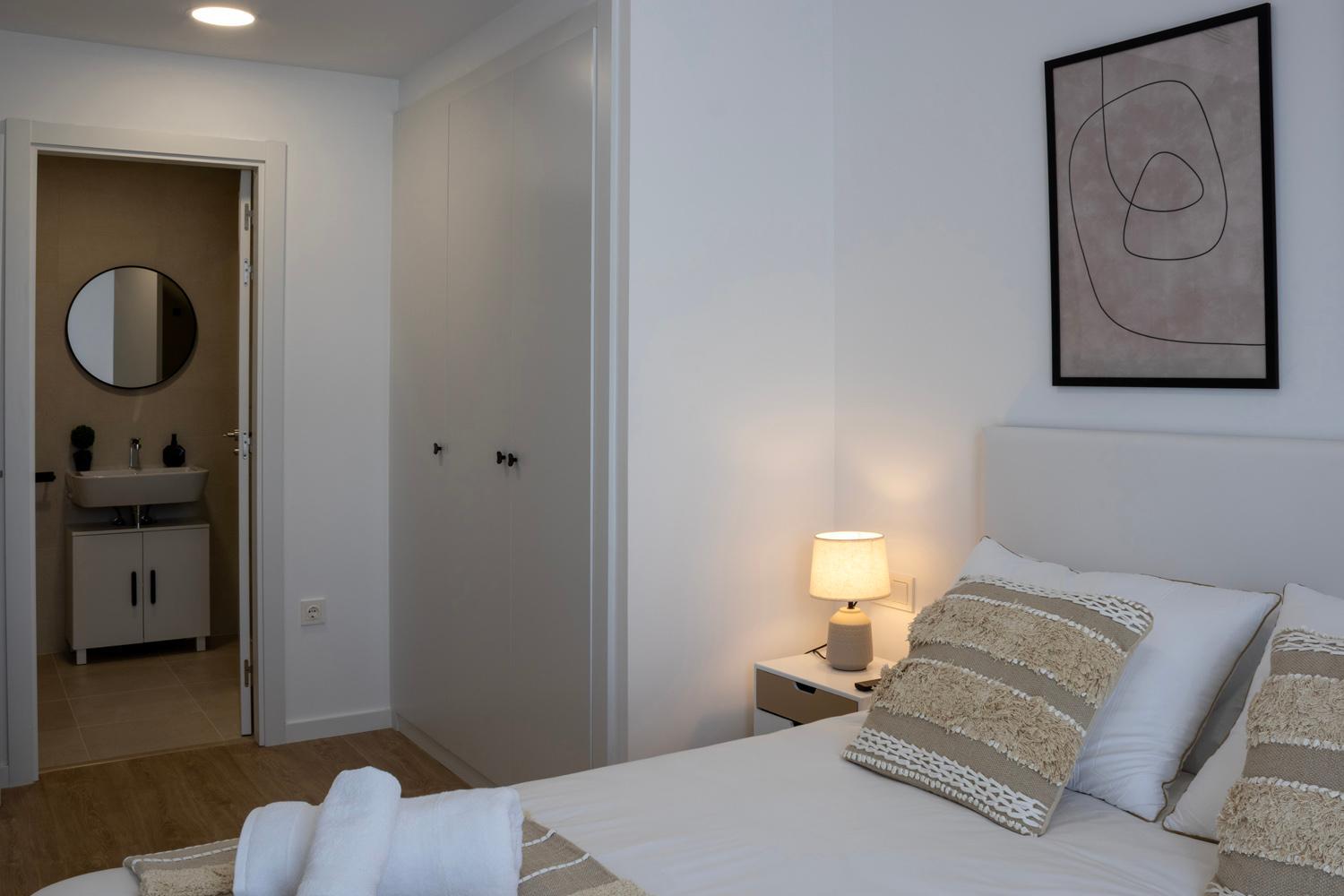 NEW! Luxury 3BR apartment with POOL & FREE parking