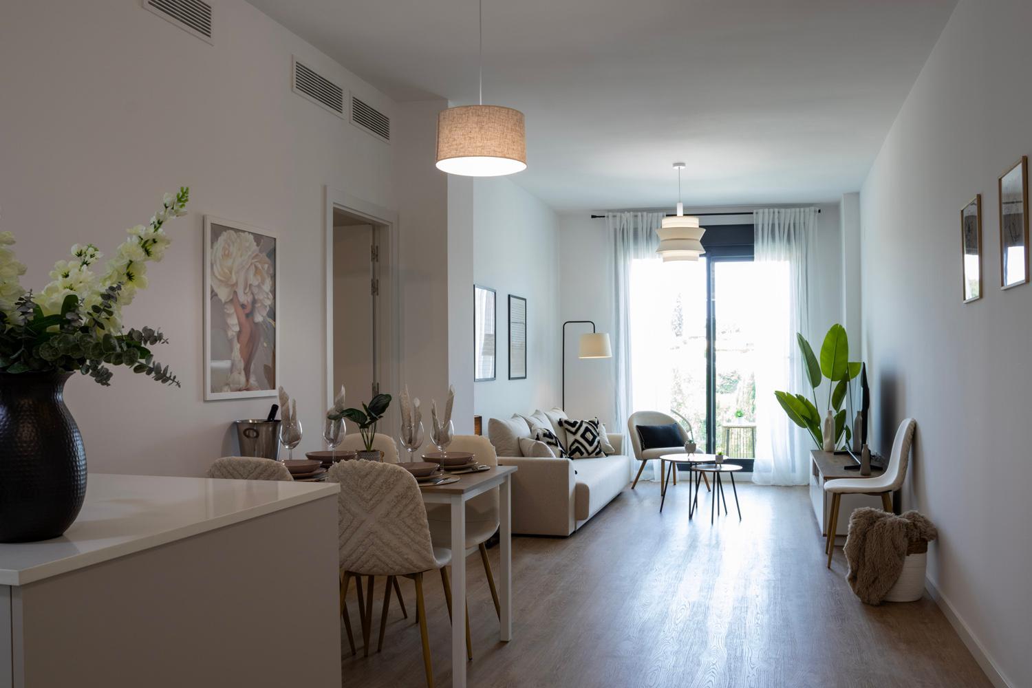NEW! Luxury 3BR apartment with POOL & FREE parking