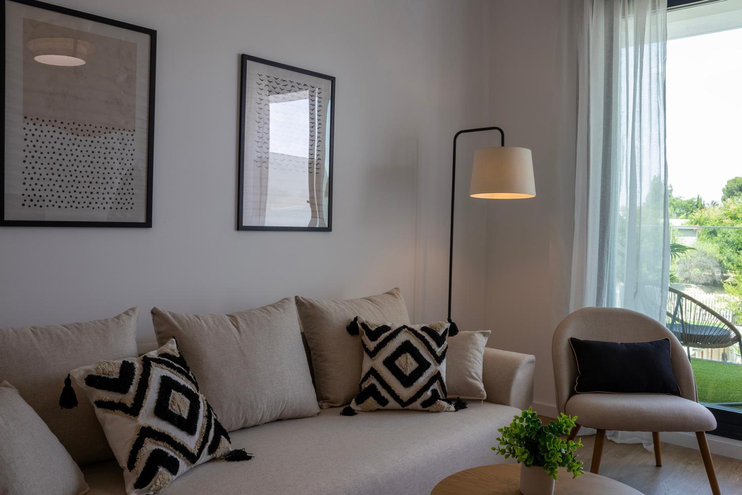 NEW! Luxury 3BR apartment with POOL & FREE parking