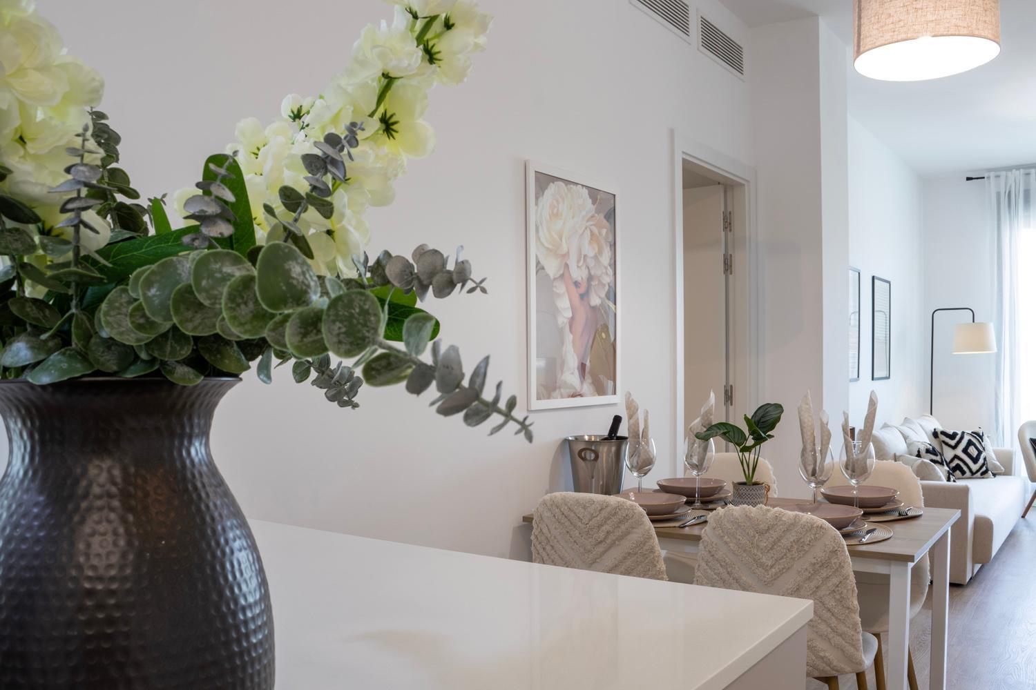NEW! Luxury 3BR apartment with POOL & FREE parking