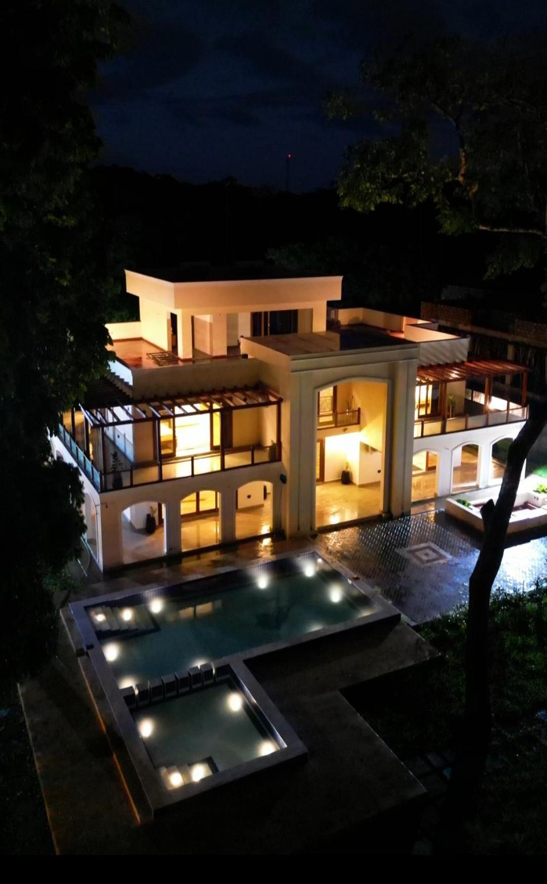 Peppermint luxury villa - DIANI