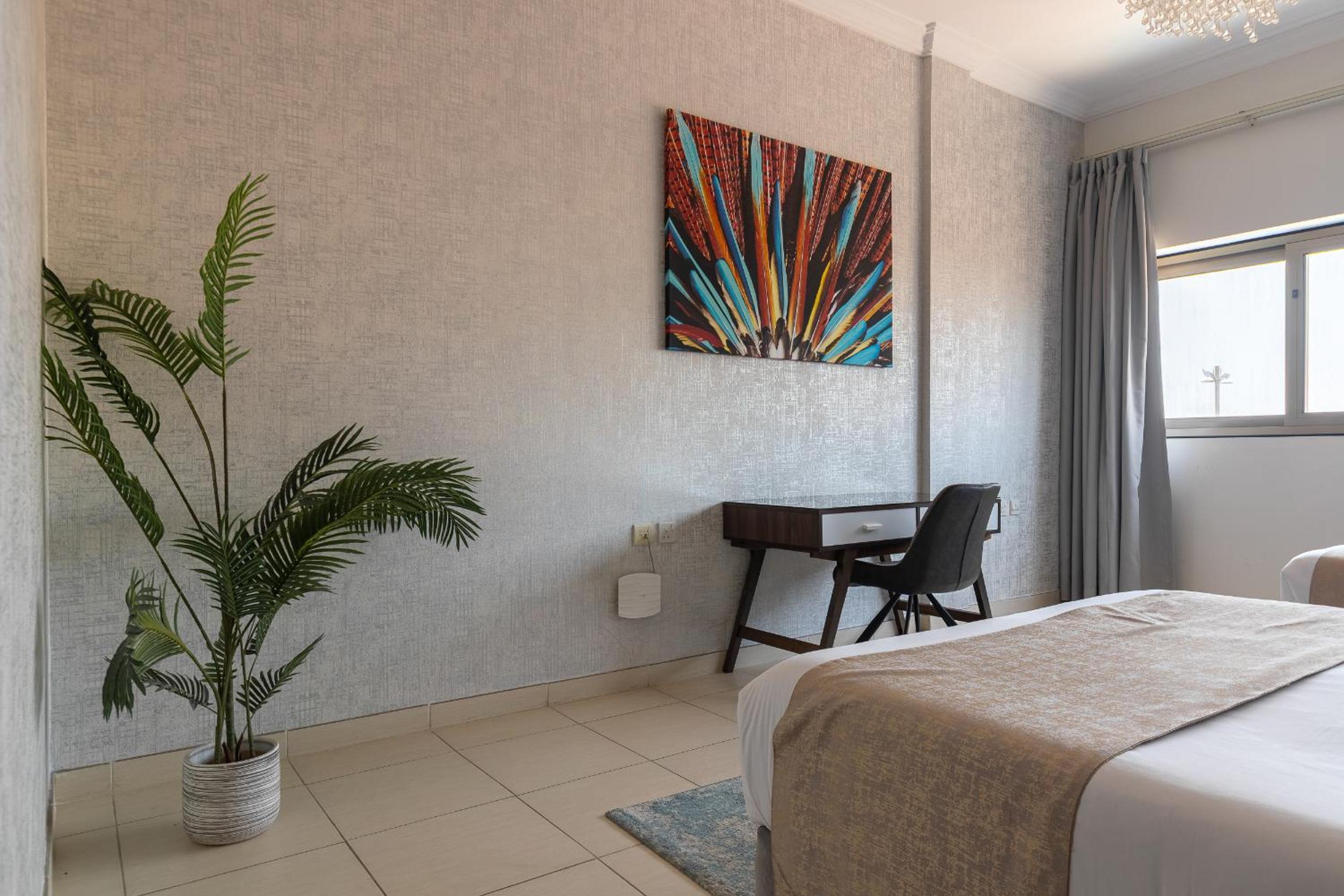 Simply Comfort Vacation Homes Rental Luxury Beachfront Villa with Private Pool on Palm Jumeirah near Atlantis
