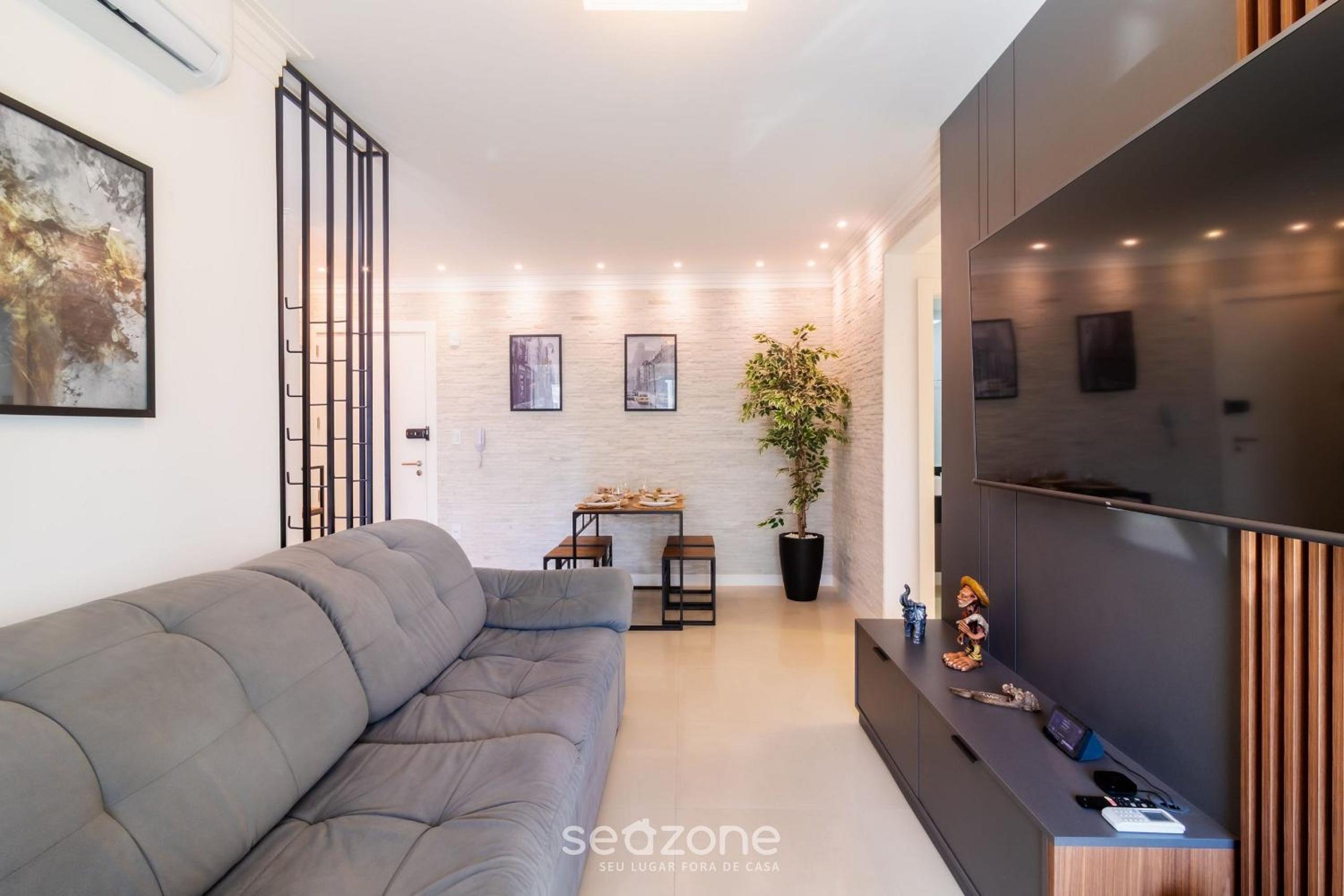 Modern and fully equipped apartments just minutes from the sea at Meia Praia - GRI