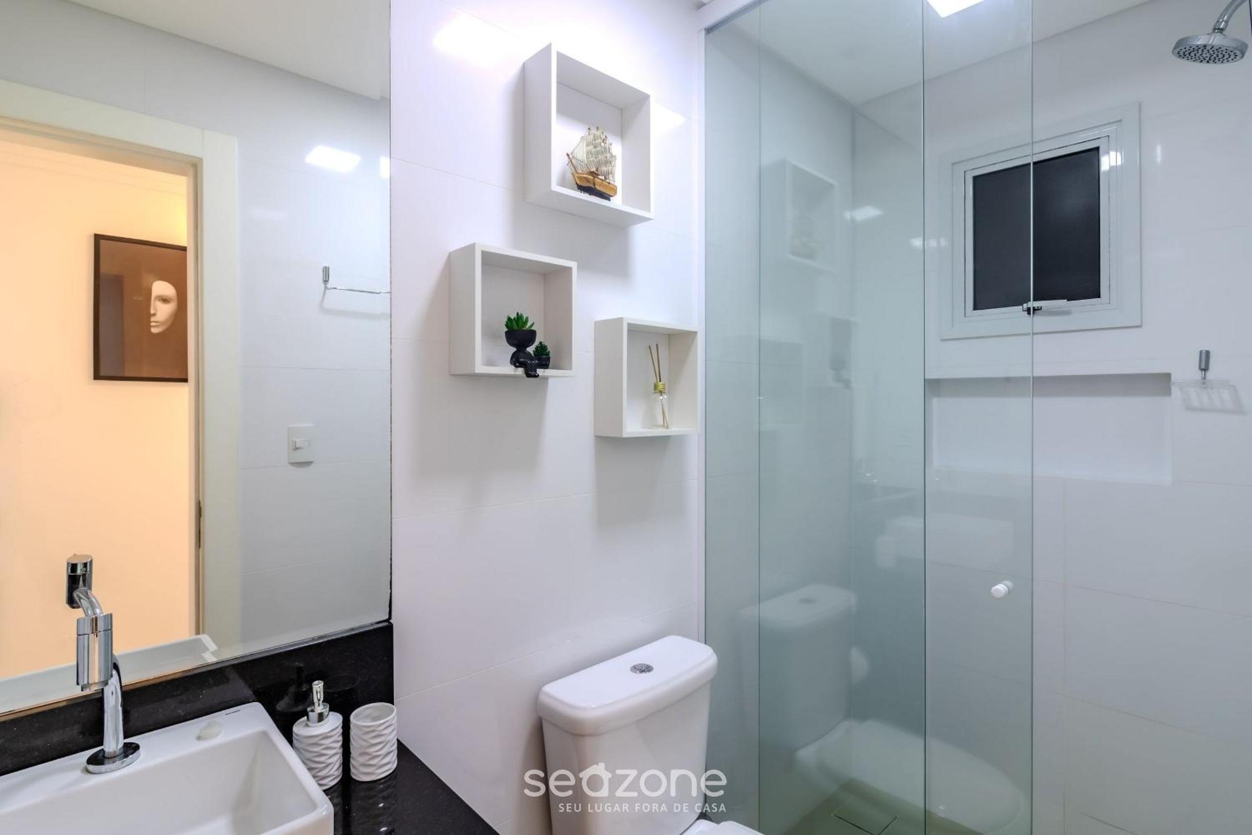 Modern and fully equipped apartments just minutes from the sea at Meia Praia - GRI