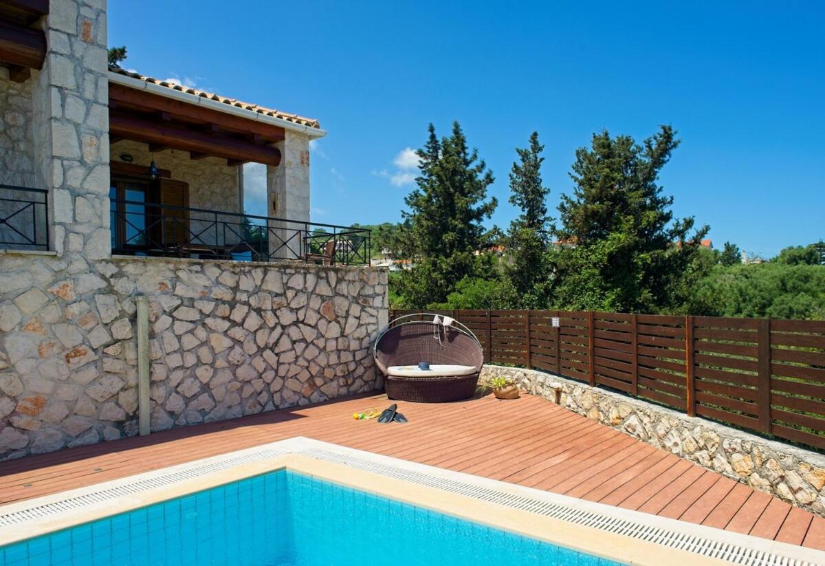 Villa Petalouda - Traditional Villa with Private Pool