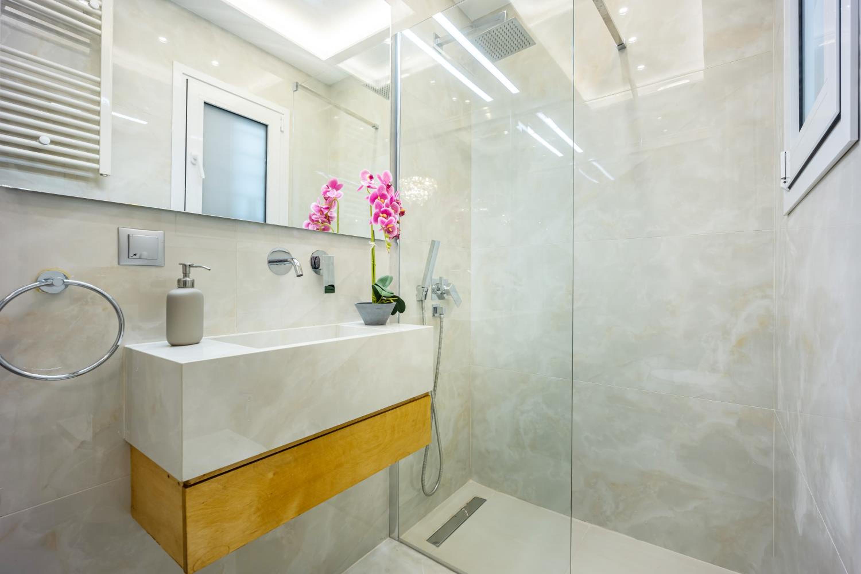Luxury 3-bedroom Apartment Athens Nea Smirni