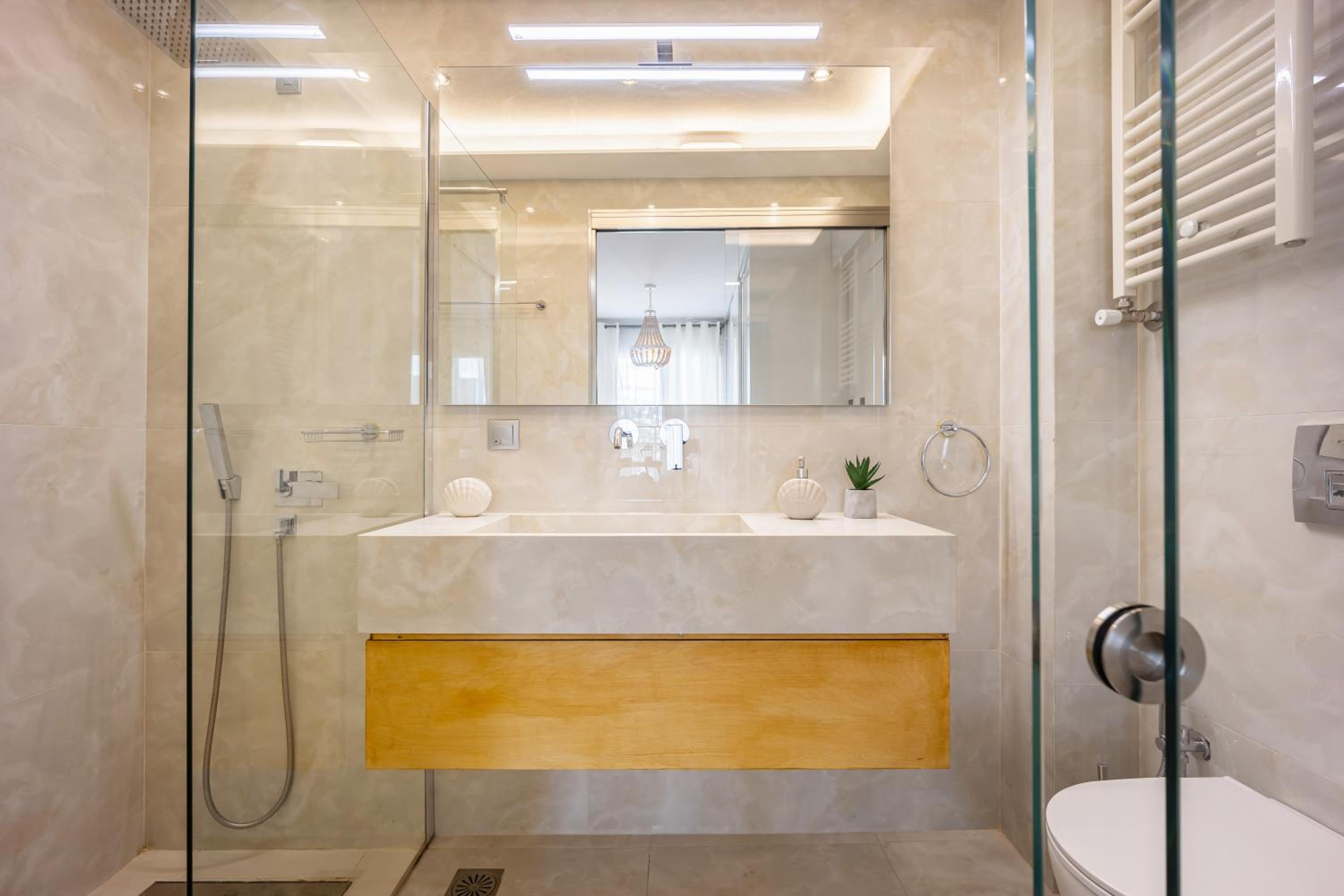 Luxury 3-bedroom Apartment Athens Nea Smirni