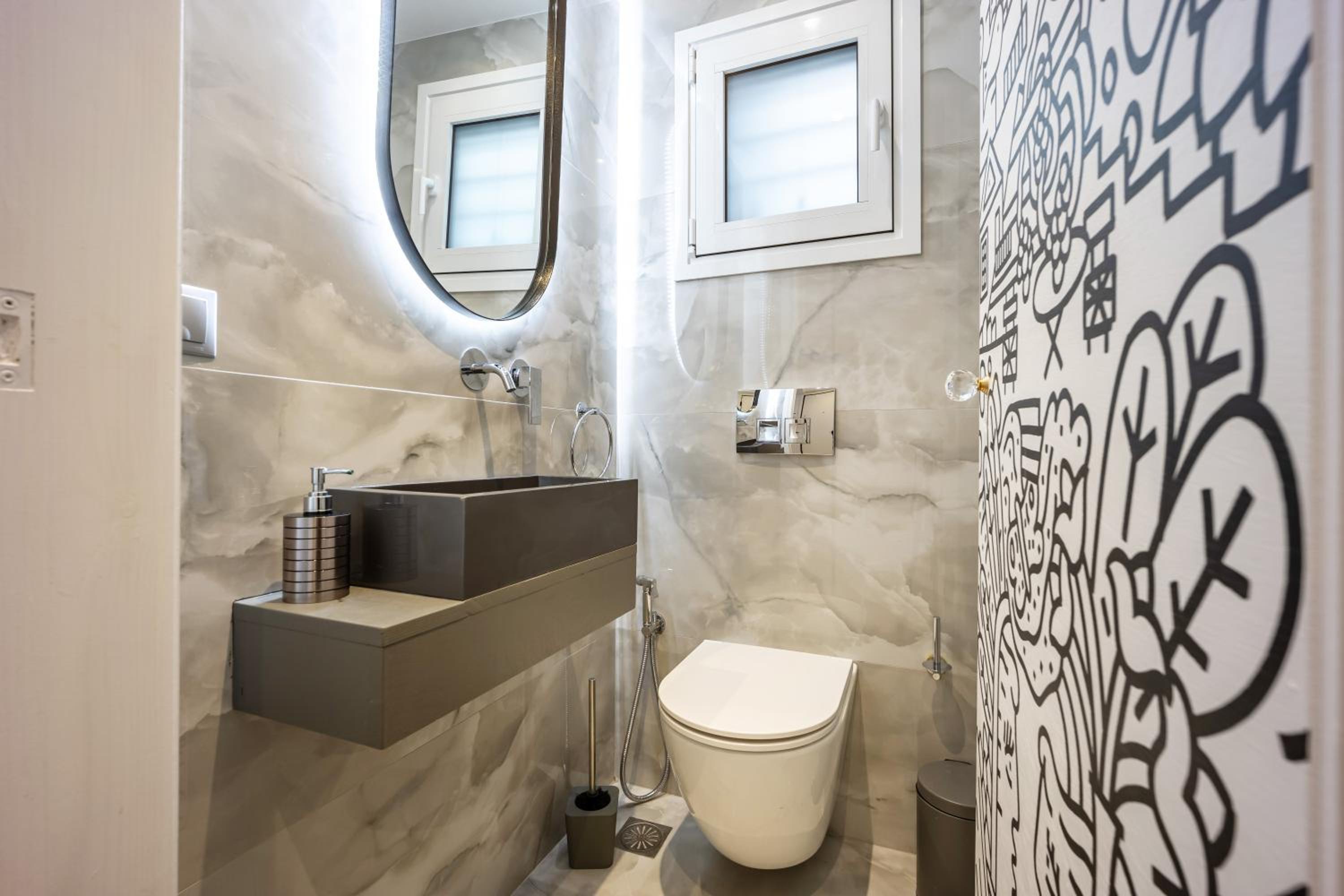 Luxury 3-bedroom Apartment Athens Nea Smirni