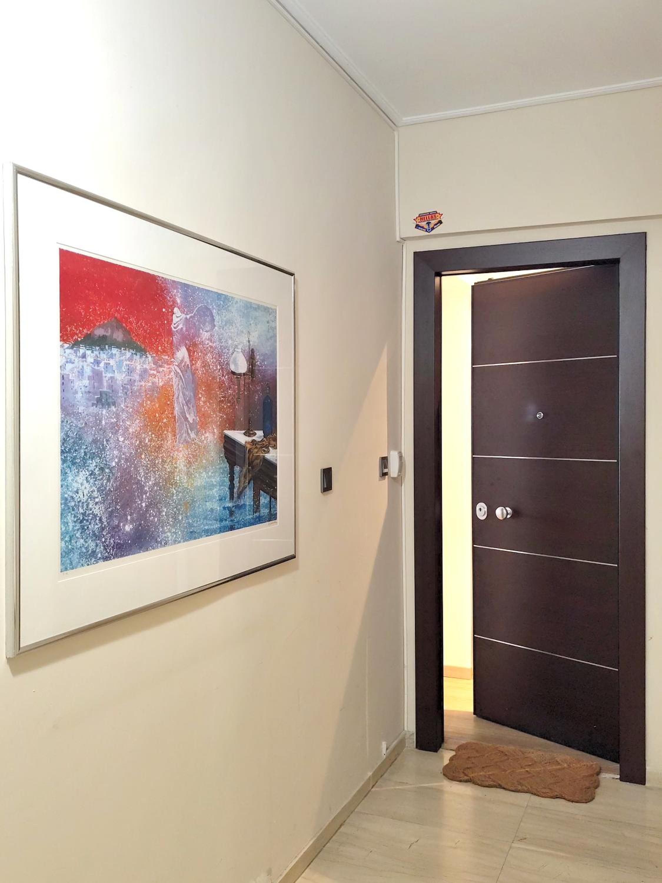 Luxury 3-bedroom Apartment Athens Nea Smirni
