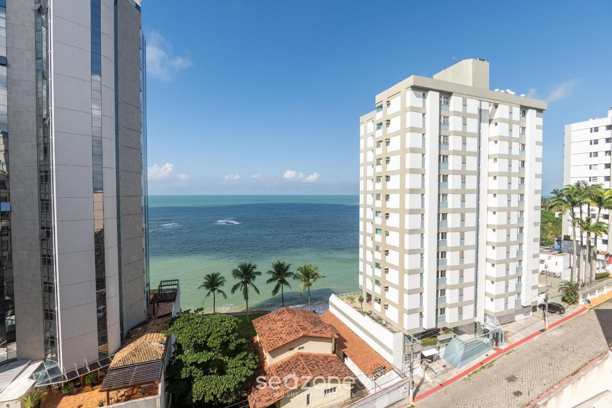 Fully equipped apartments in the best location just steps from the sea in Guarapari - STP