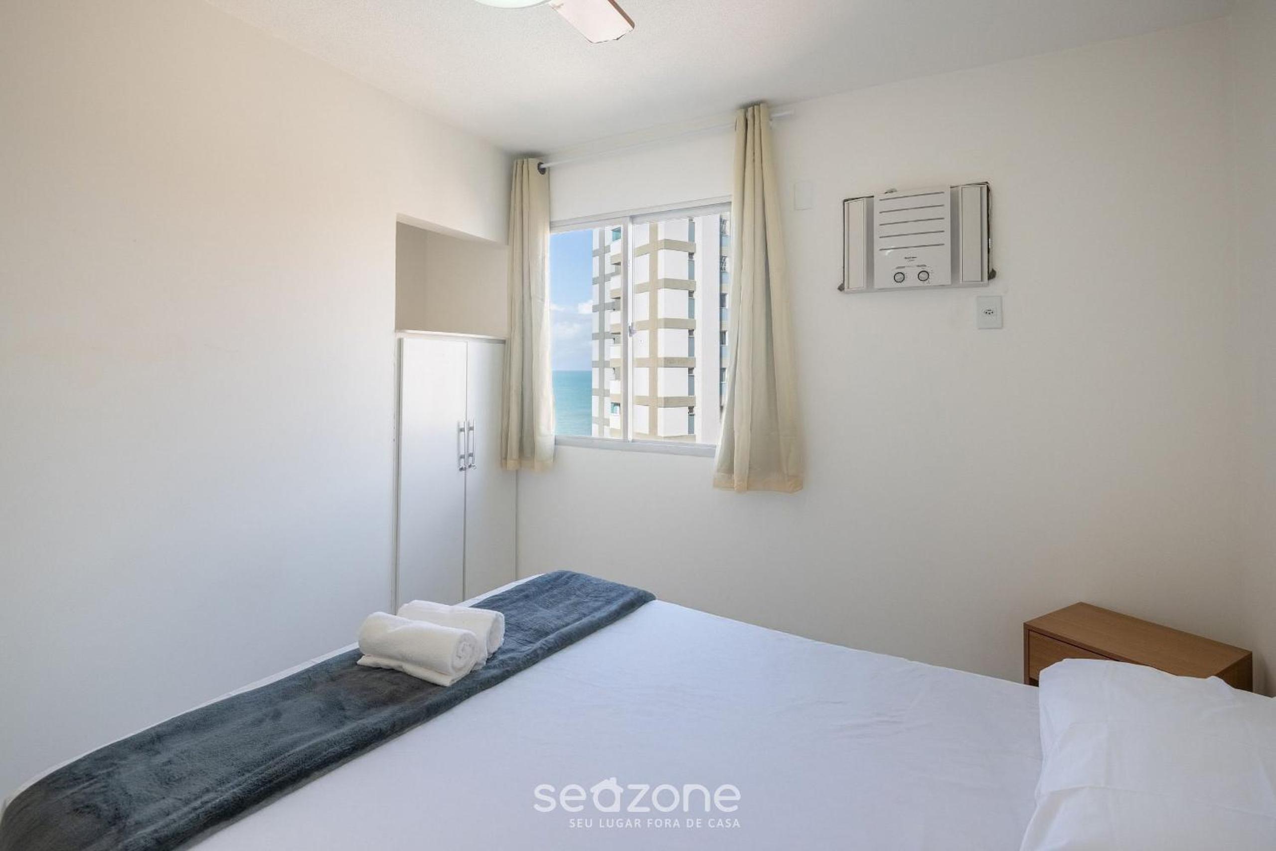 Fully equipped apartments in the best location just steps from the sea in Guarapari - STP