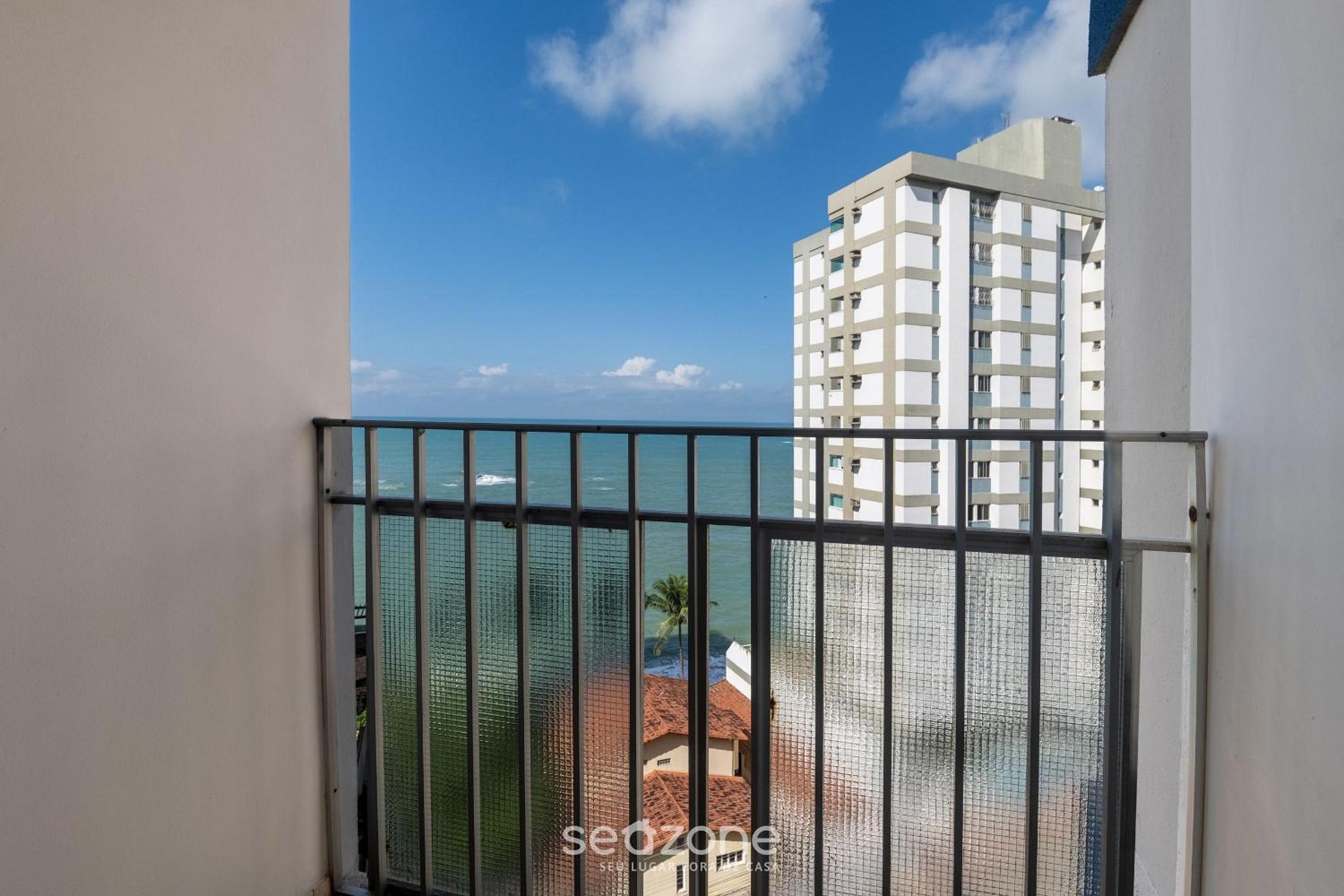 Fully equipped apartments in the best location just steps from the sea in Guarapari - STP