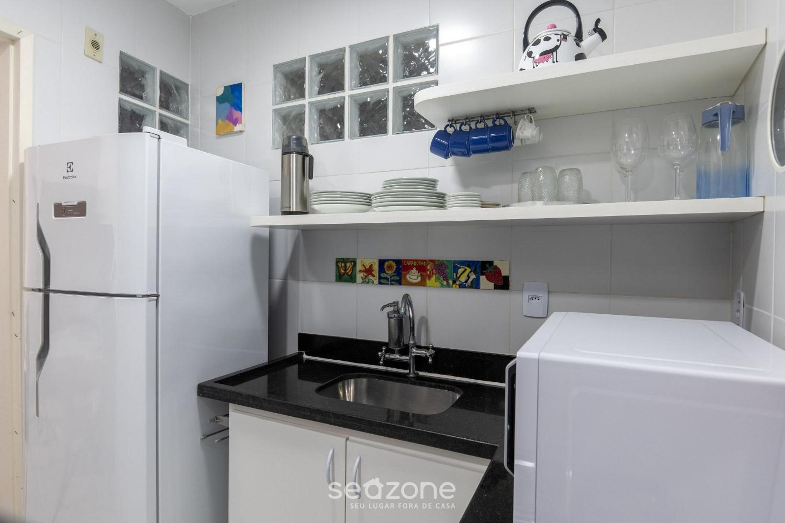 Fully equipped apartments in the best location just steps from the sea in Guarapari - STP