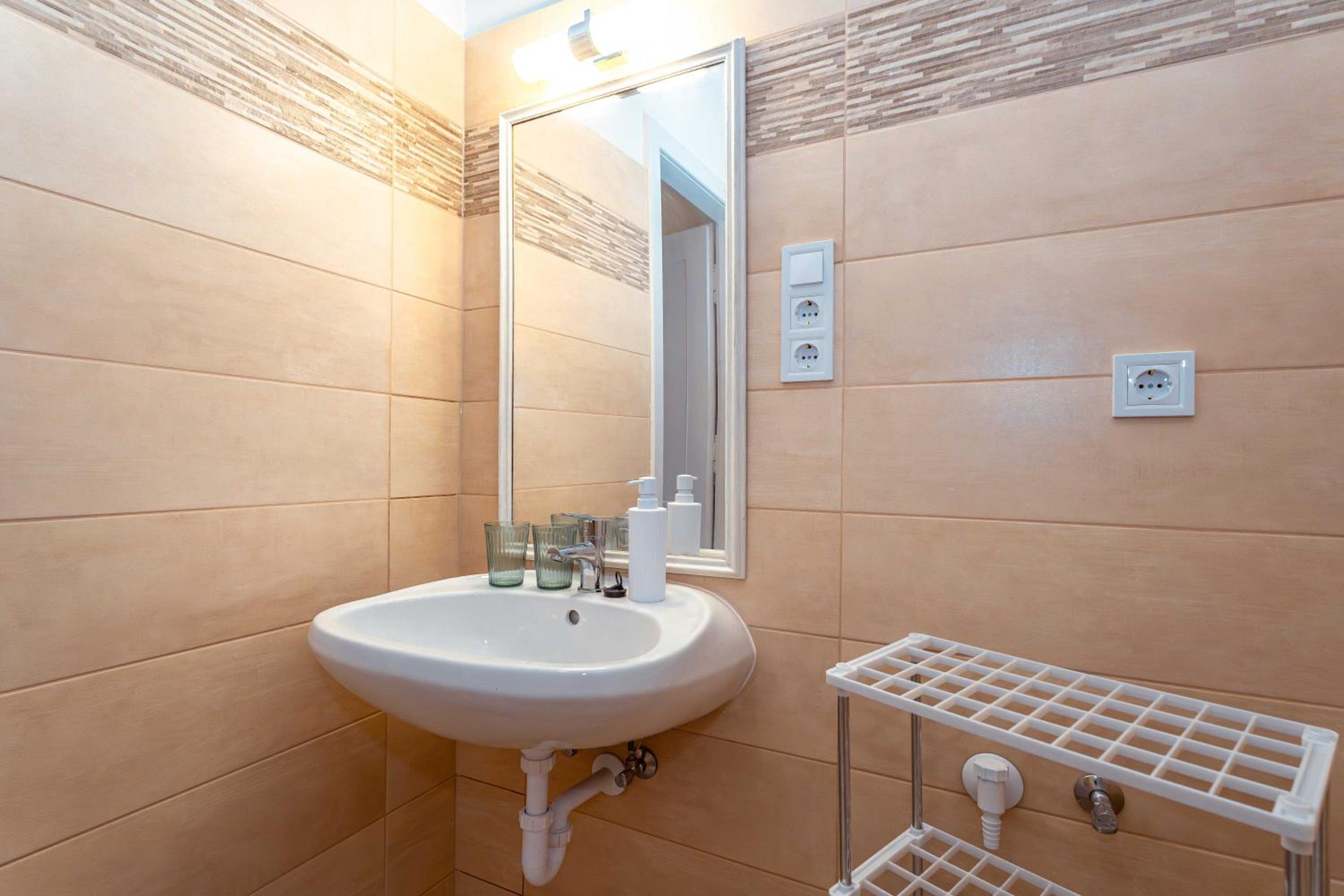 City apartman with piano