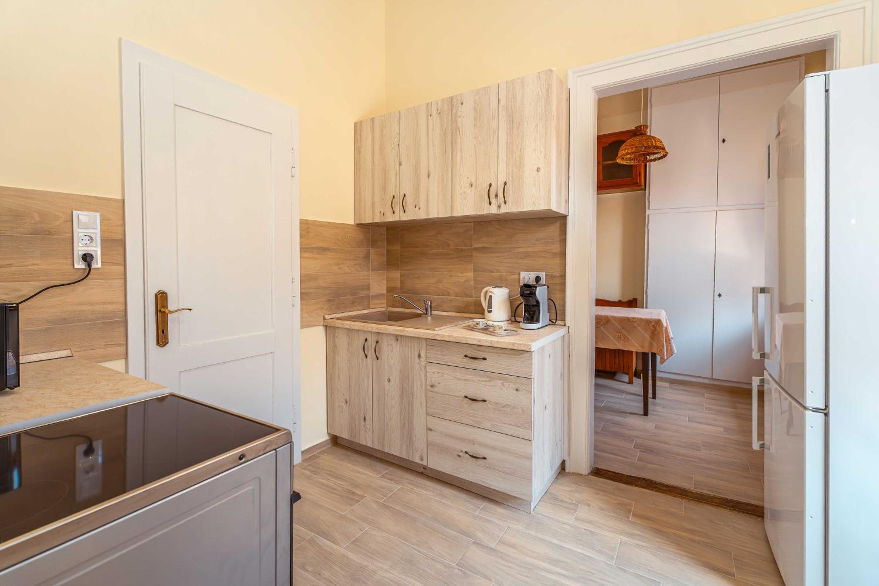 City apartman with piano