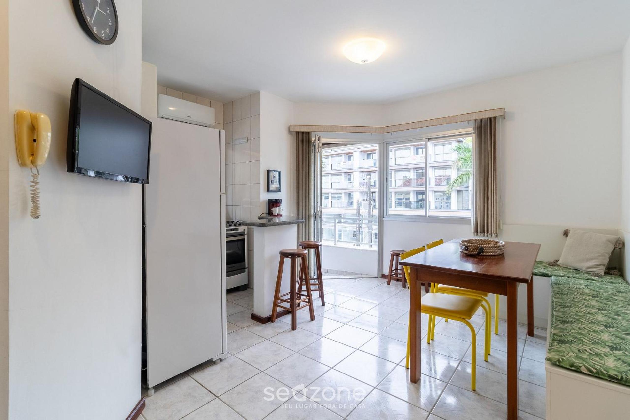 Fully equipped apartments just minutes from Jurerê Beach - CIE