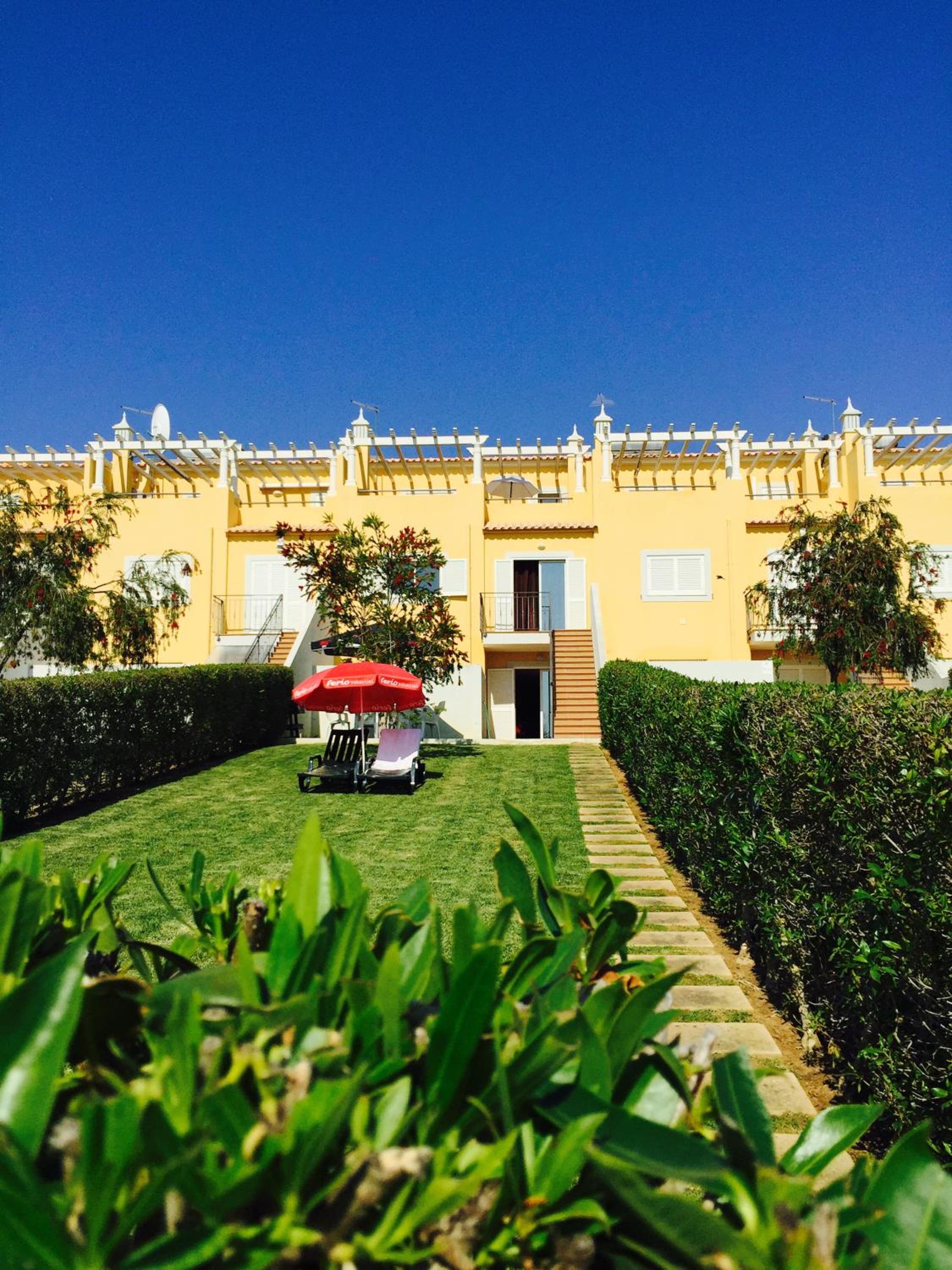 Hotel Albufeira Luxury Villa - Image 1