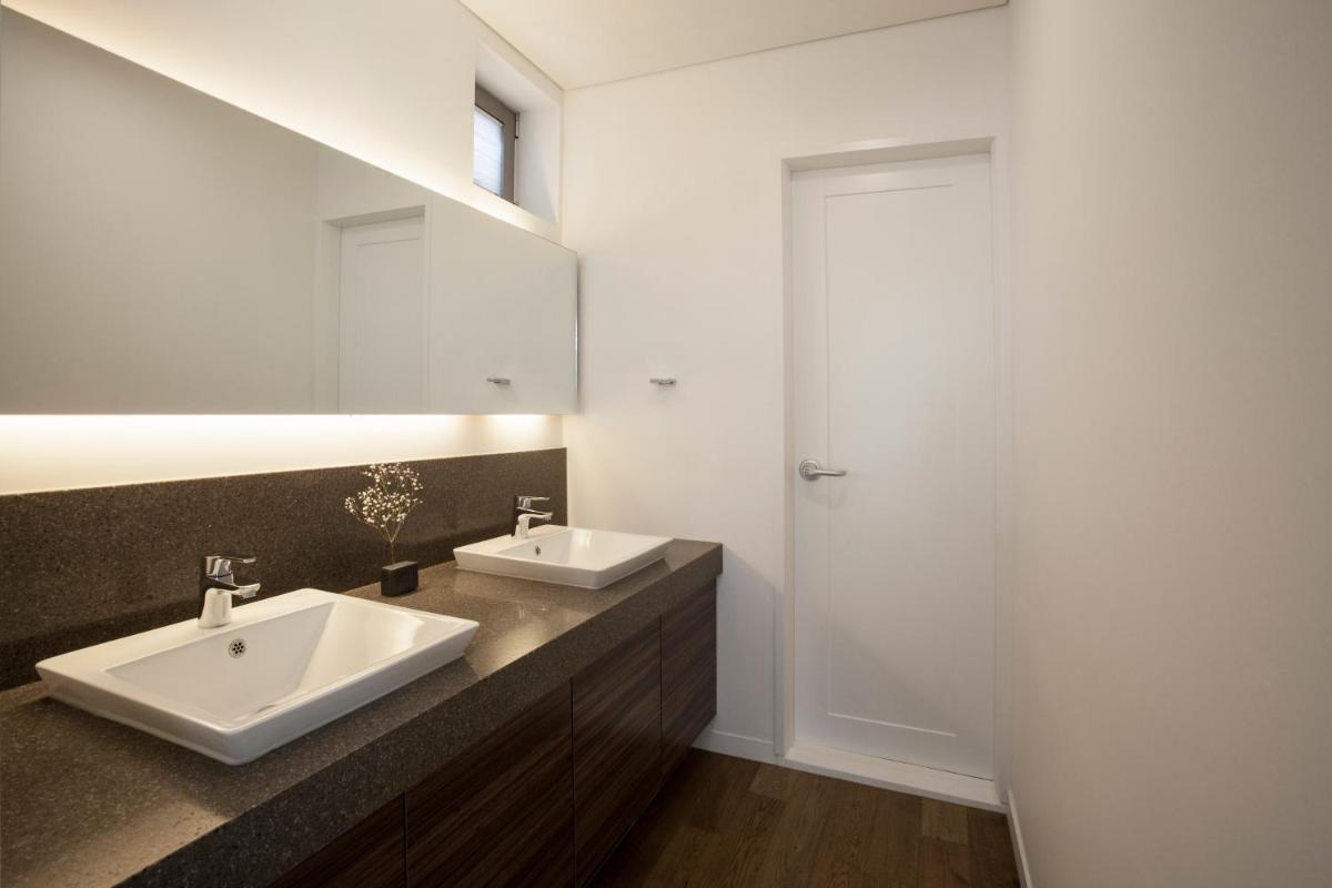 Puzzlestay House
