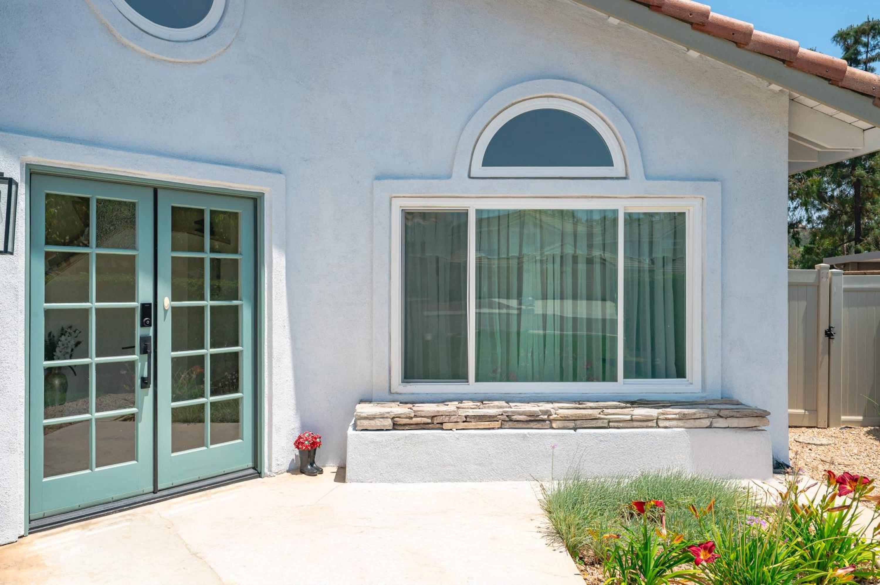 Luxe Spacious Home Near Parks Fully Equipped