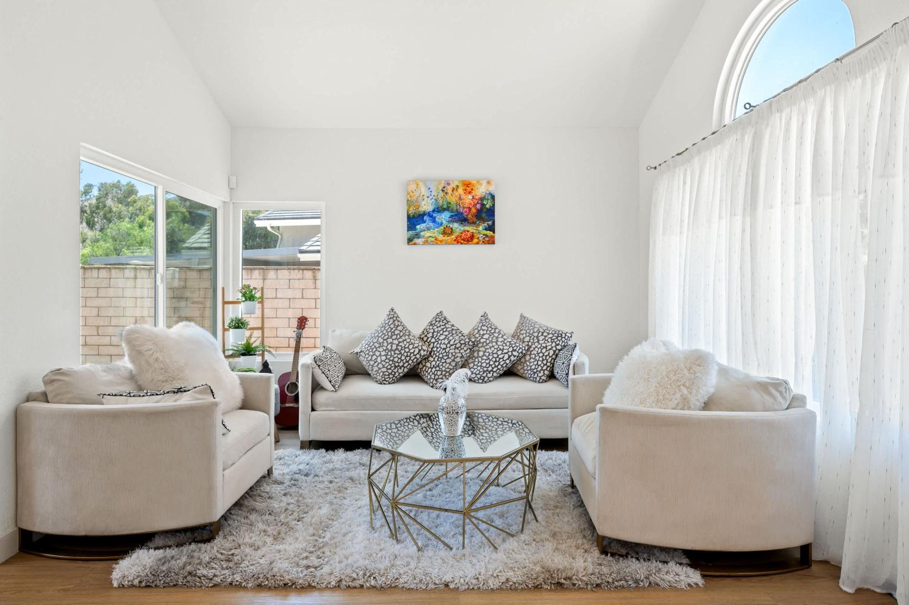 Luxe Spacious Home Near Parks Fully Equipped