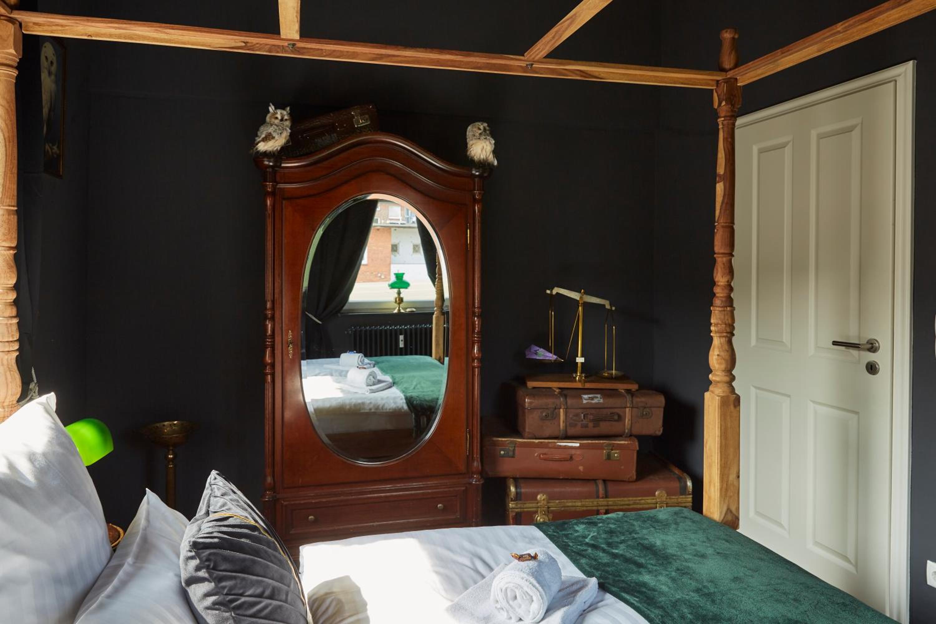 Little Wizard Apartment Hamburg - bis 4 Personen - 44 qm - Küche - Waschtrockner - Smart TV - kostenloser Parkplatz