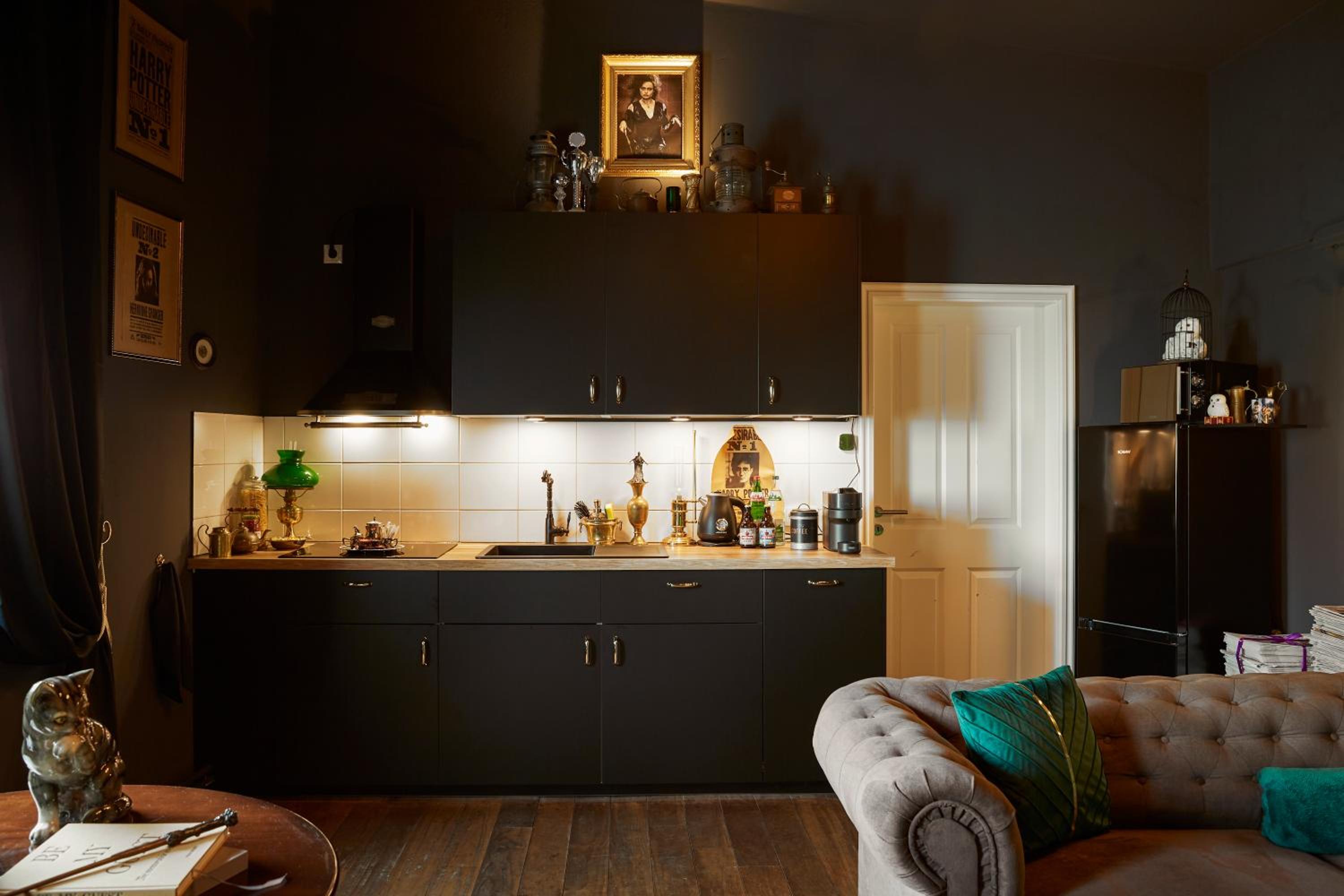 Little Wizard Apartment Hamburg - bis 4 Personen - 44 qm - Küche - Waschtrockner - Smart TV - kostenloser Parkplatz