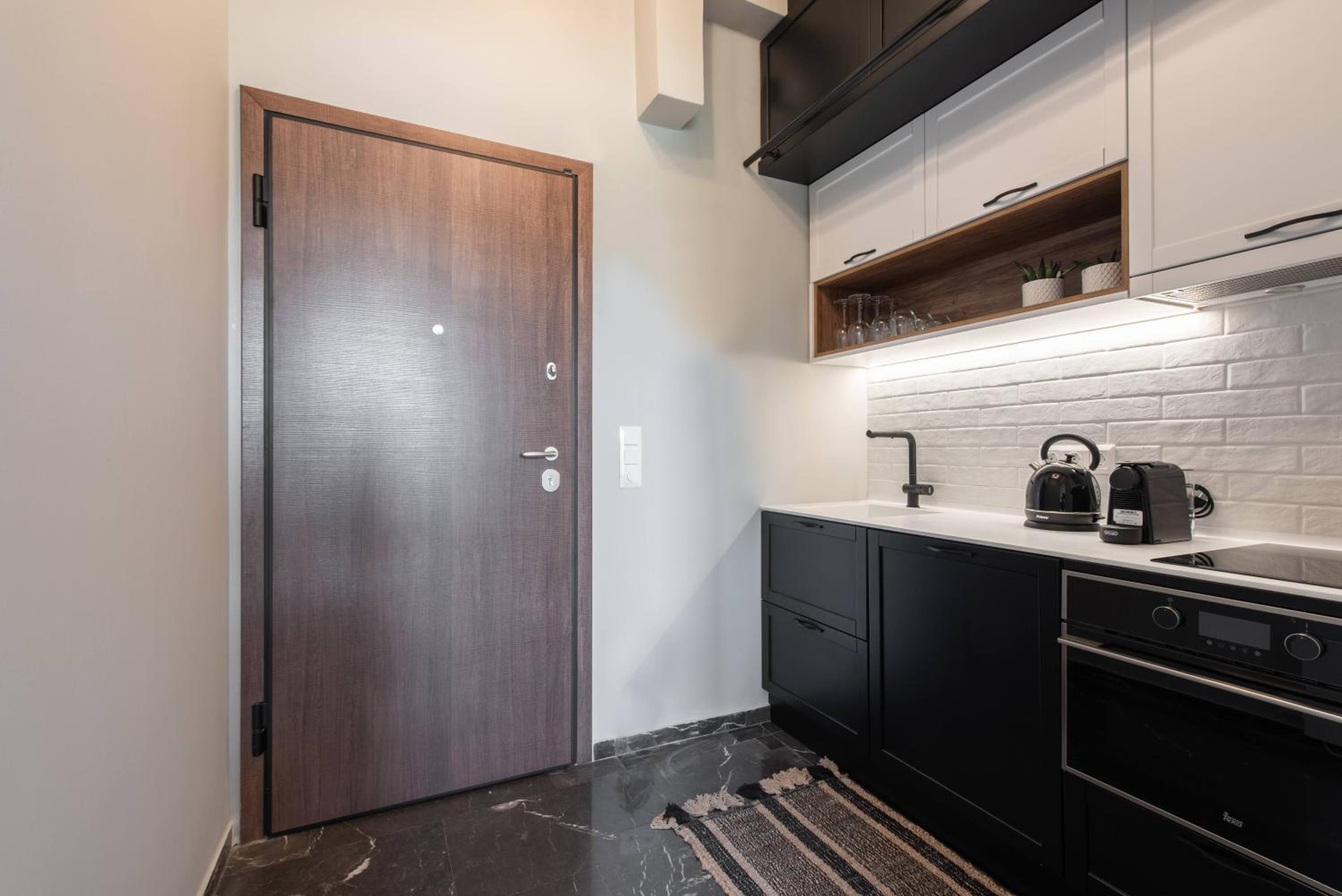 Chic Urban Suite - Parthenon Viewpoint