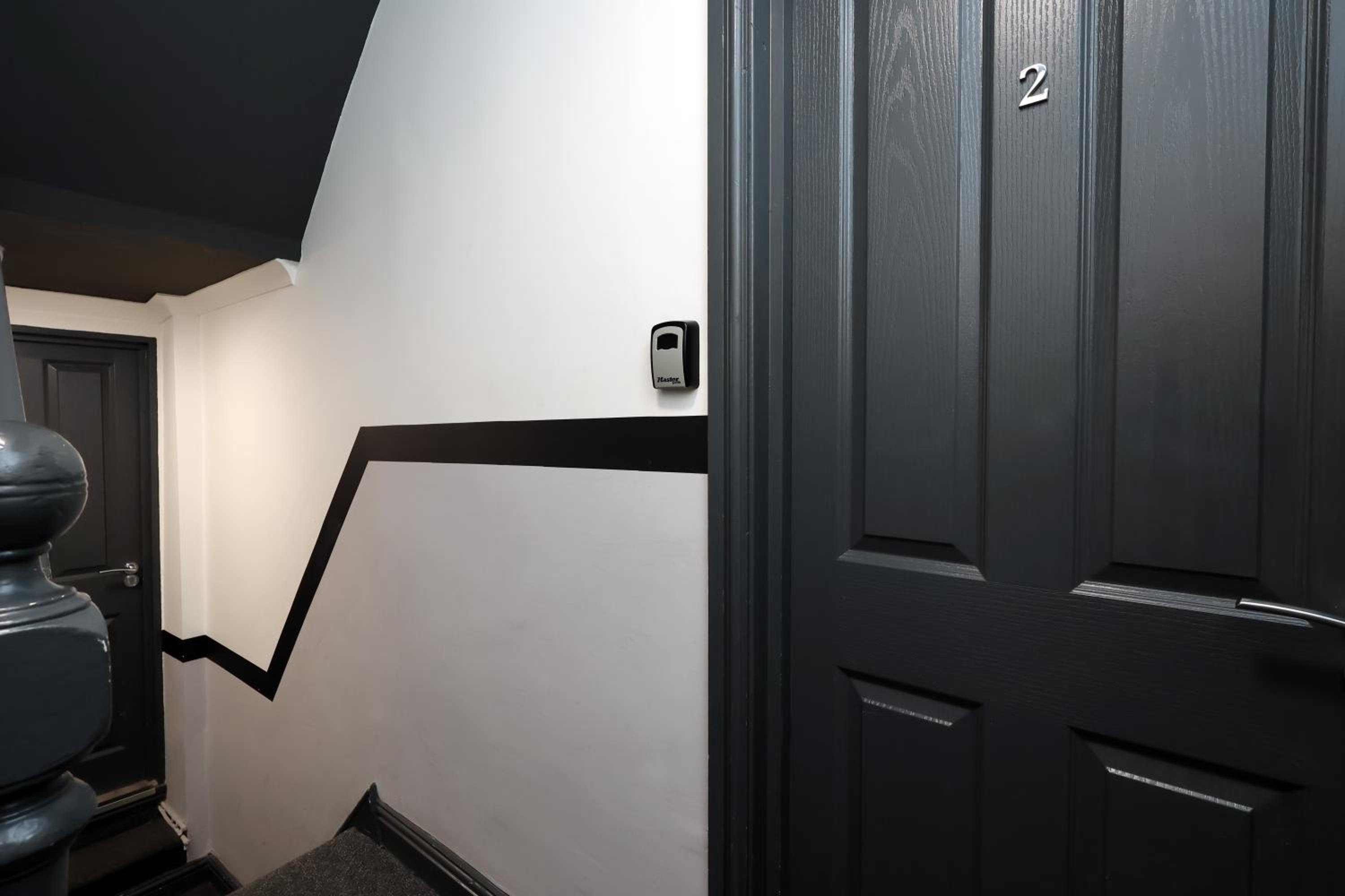 Central Cardiff 3-Bed Apartment Fibre WiFi Street Parking