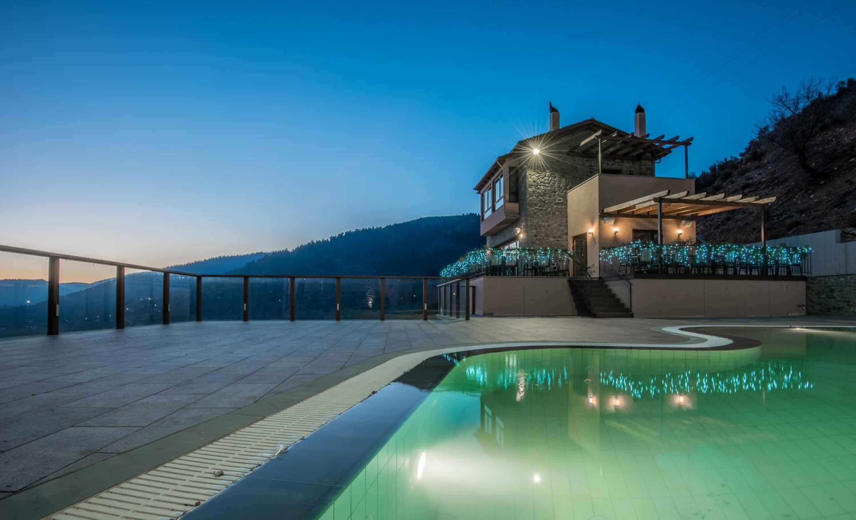 The View Village - Villas Suites & Spa