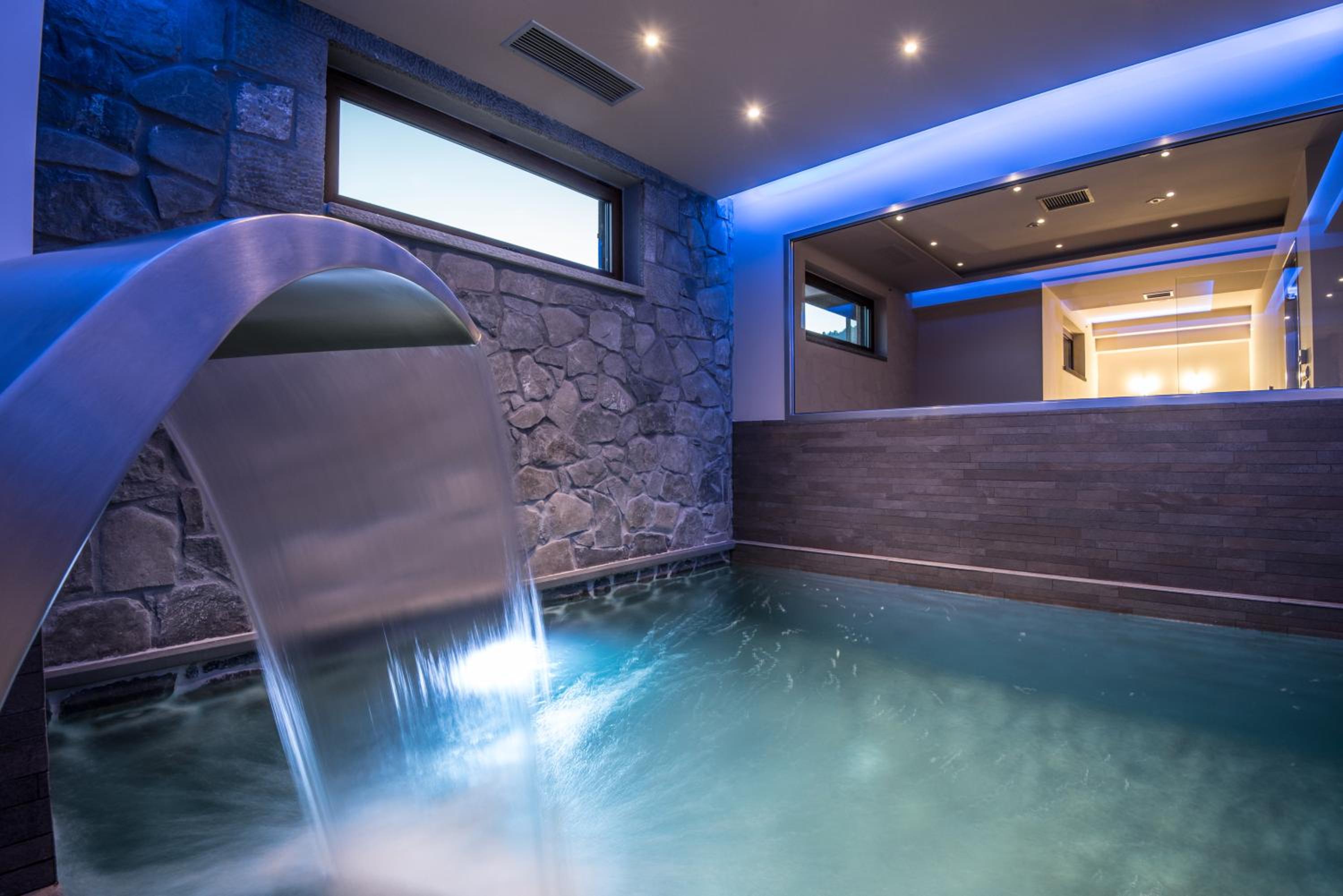 The View Village - Villas Suites & Spa