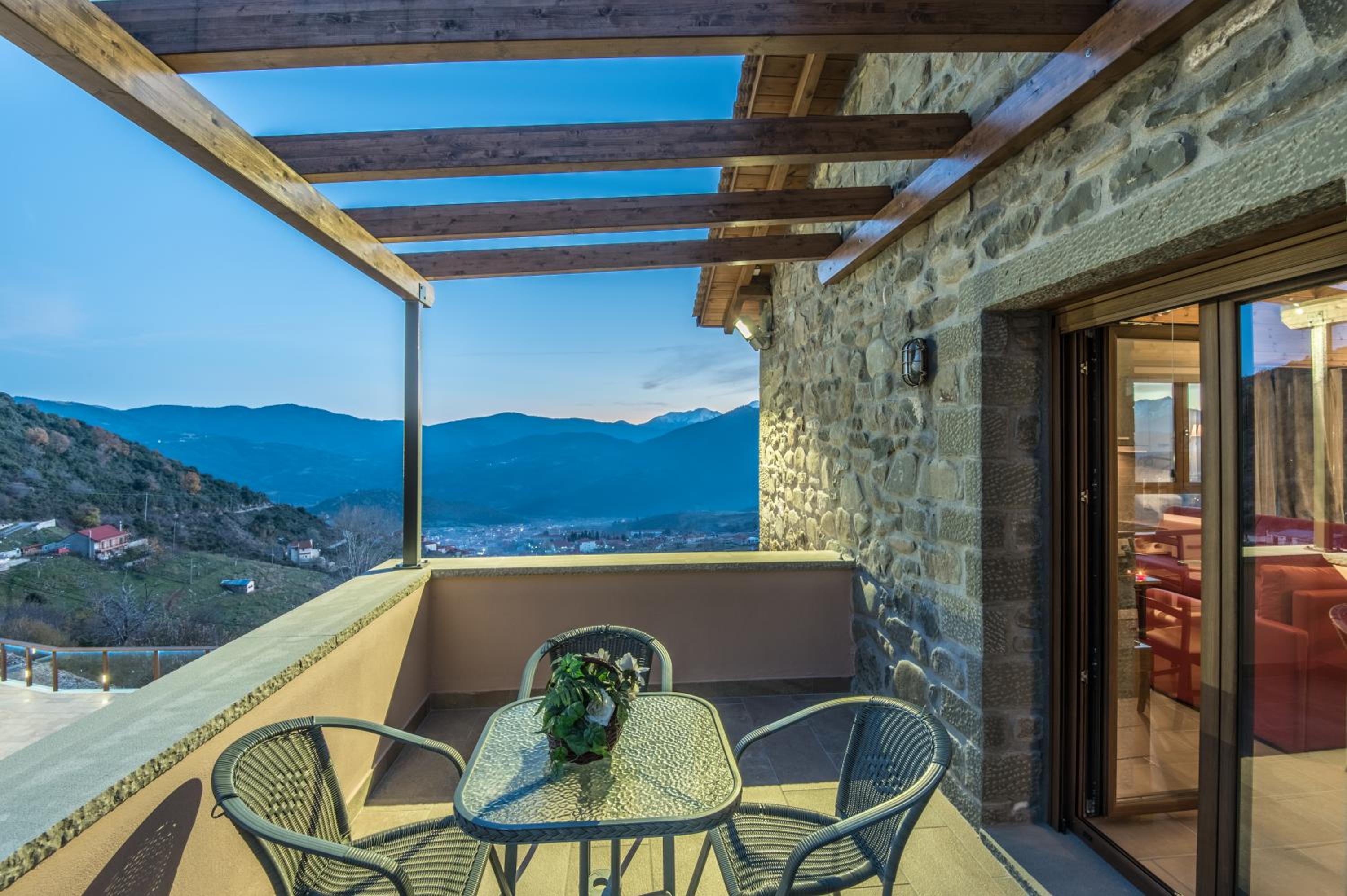 The View Village - Villas Suites & Spa
