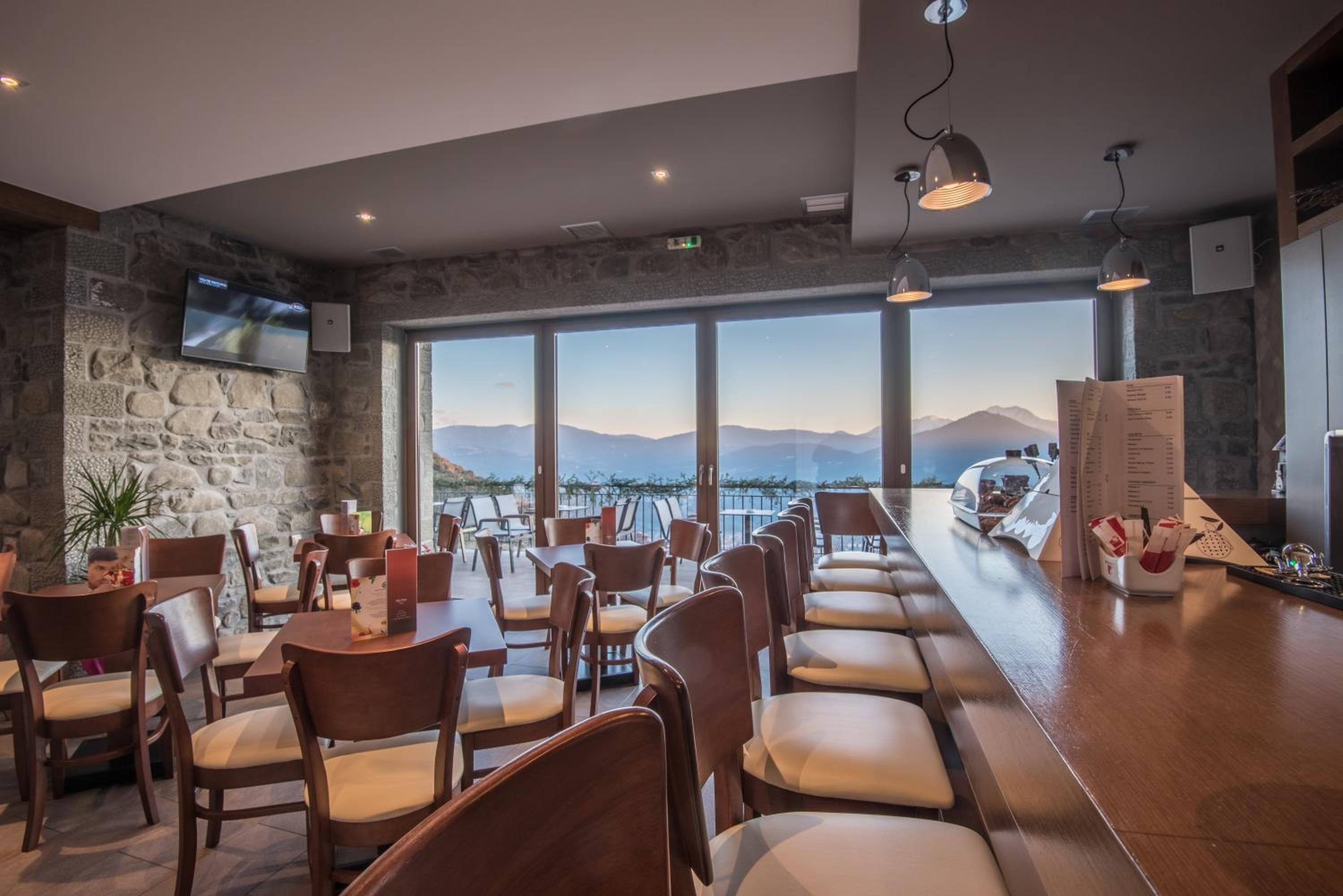 The View Village - Villas Suites & Spa