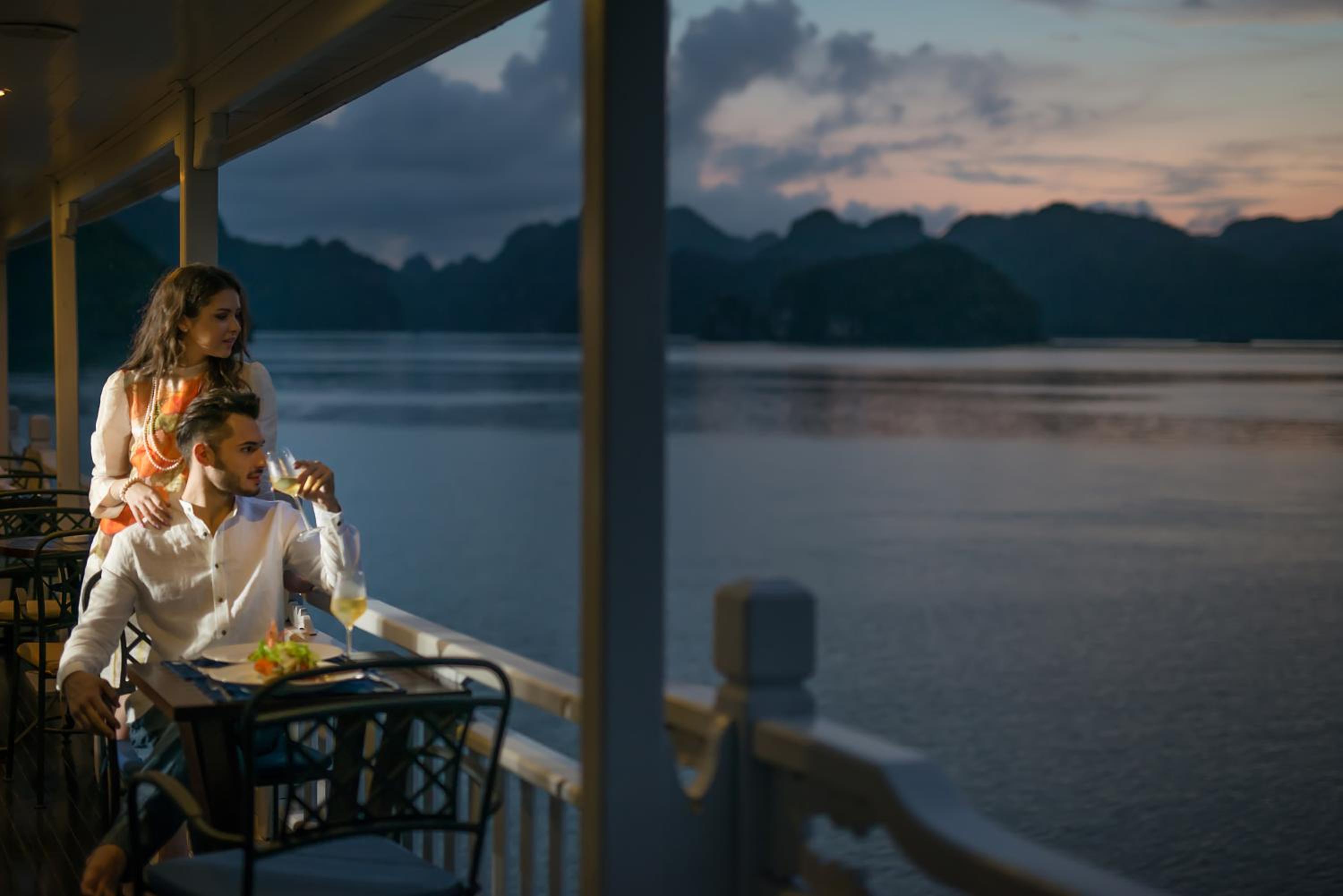 Paradise Sails Cruise