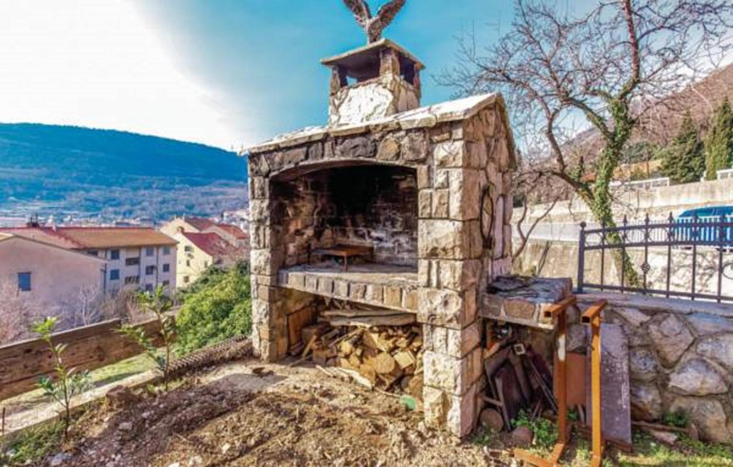 Apartman DijAna
