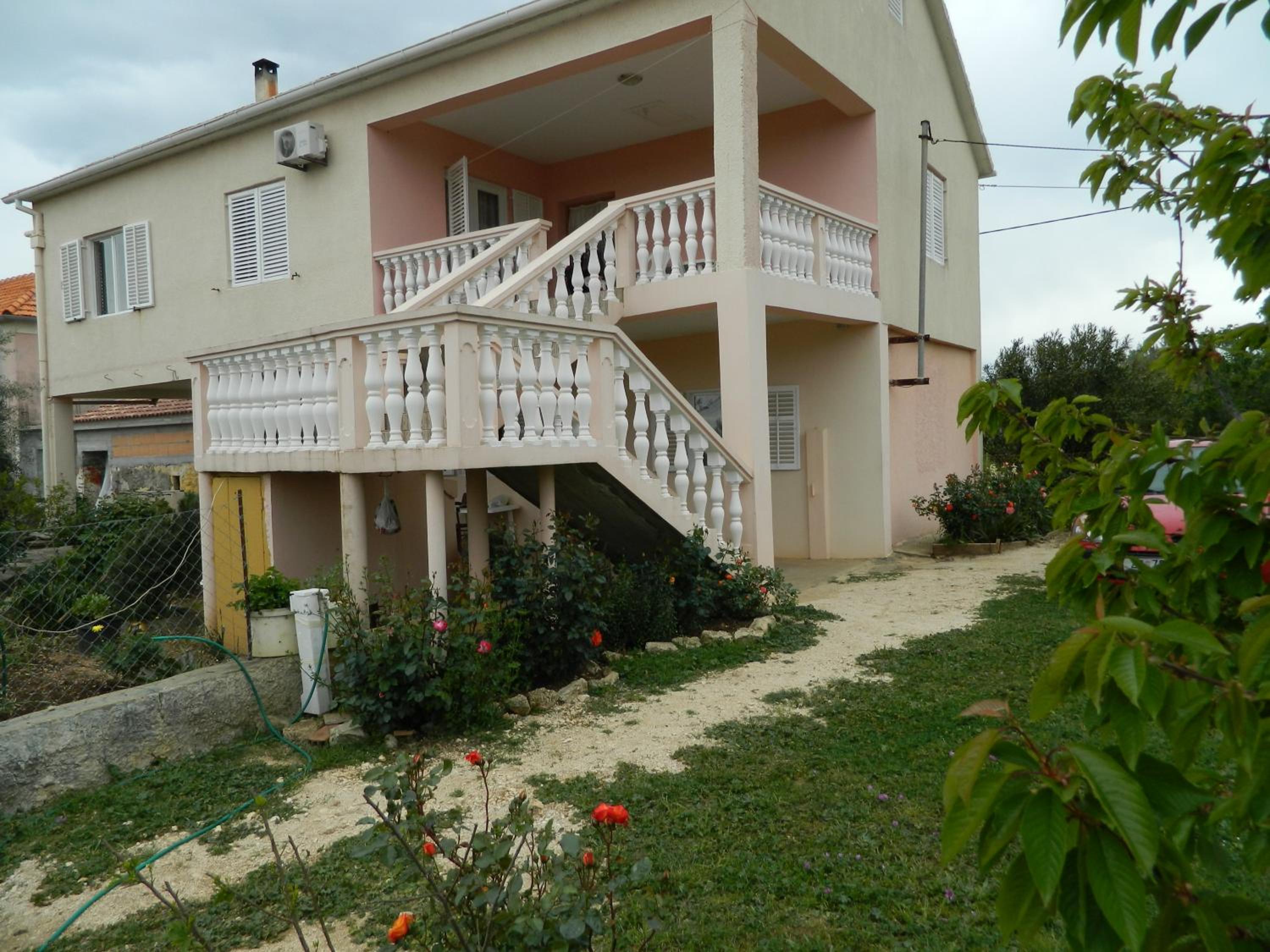 Bartulovi dvori view 2