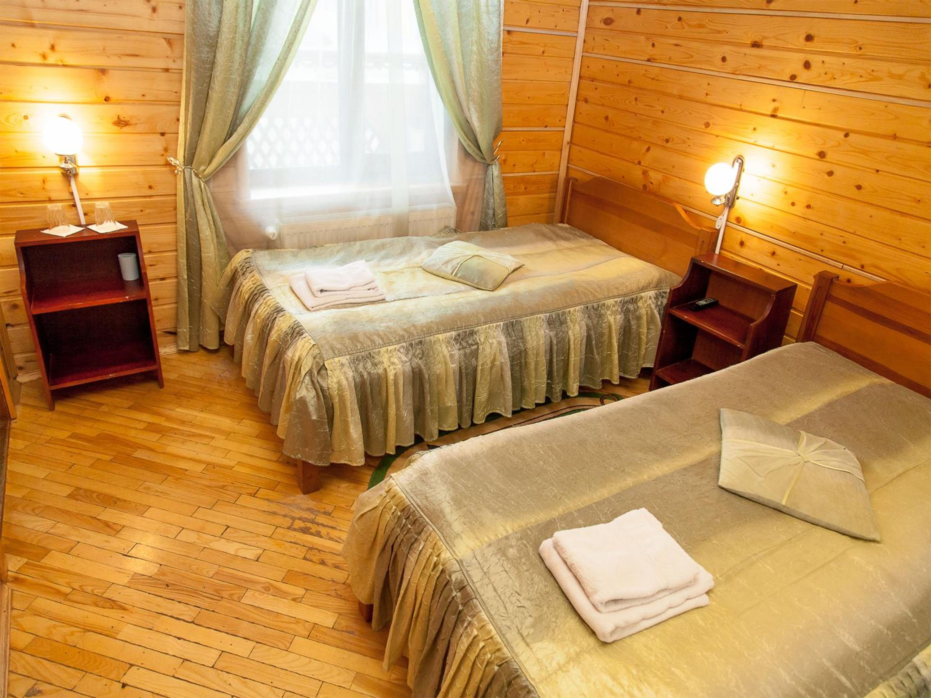 Hotel and restaurant complex Skolmo