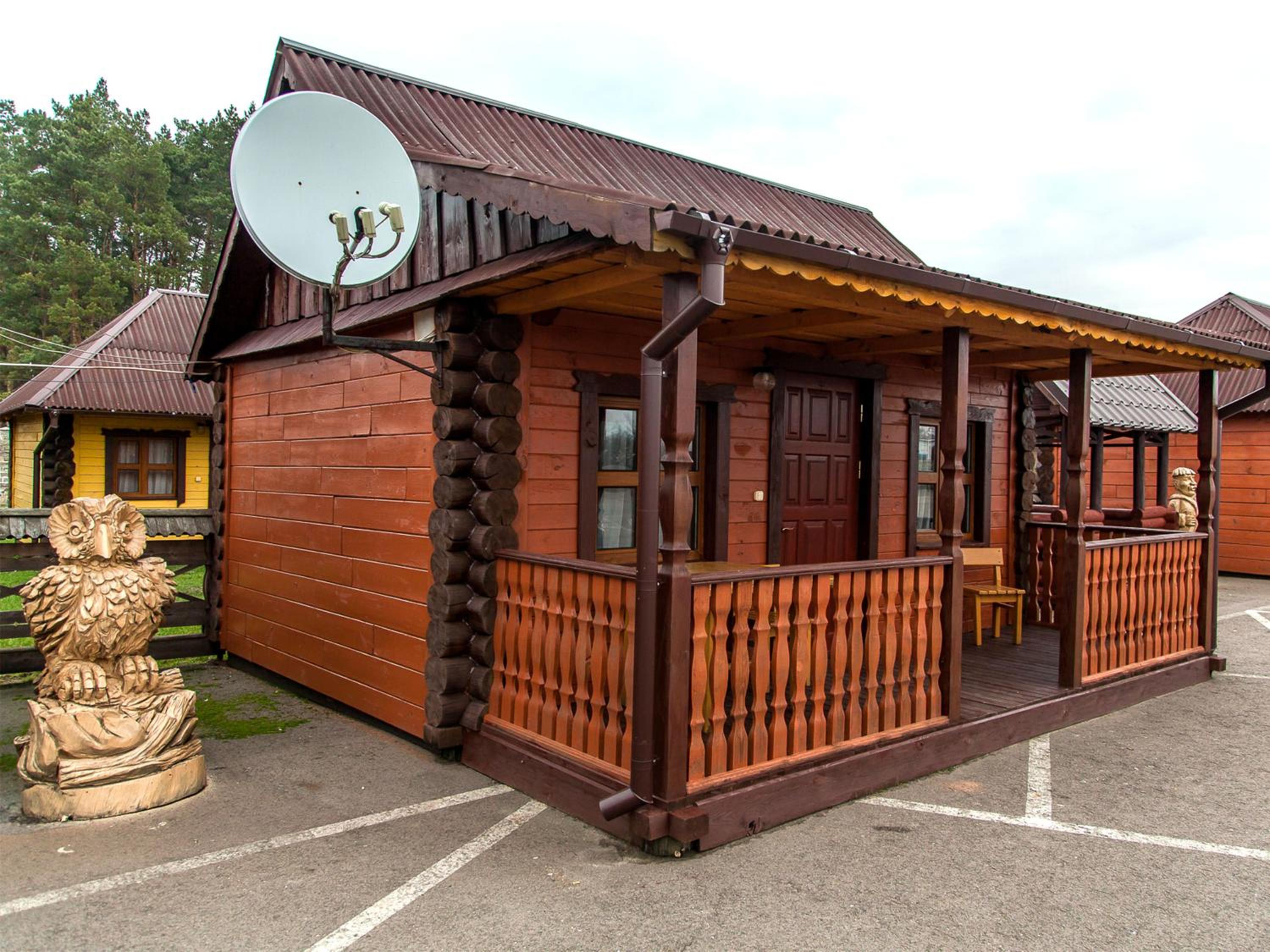 Hotel and restaurant complex Skolmo