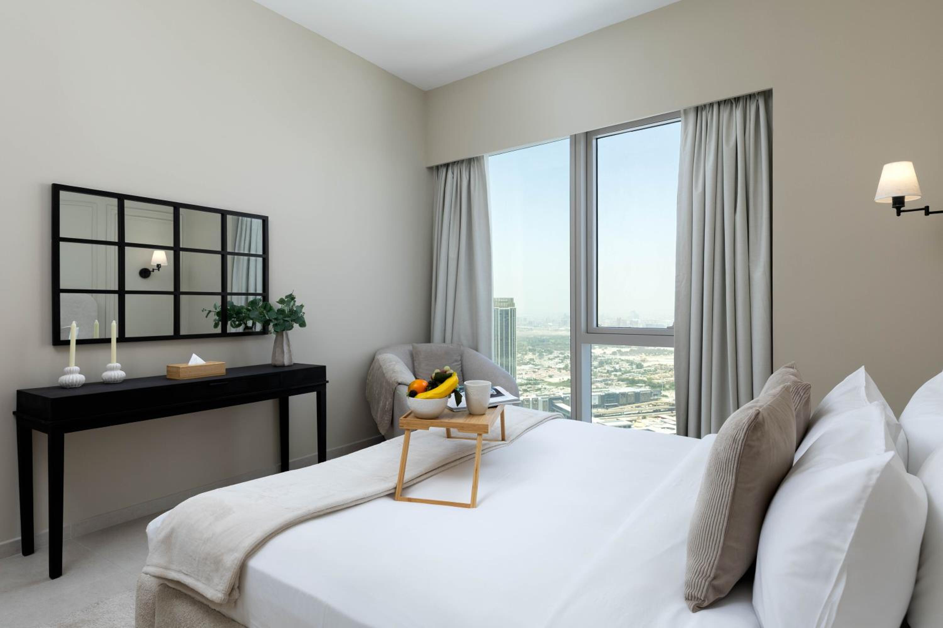 Maison Privee - Sky-High Elegance with Unrivaled Burj Khalifa Views