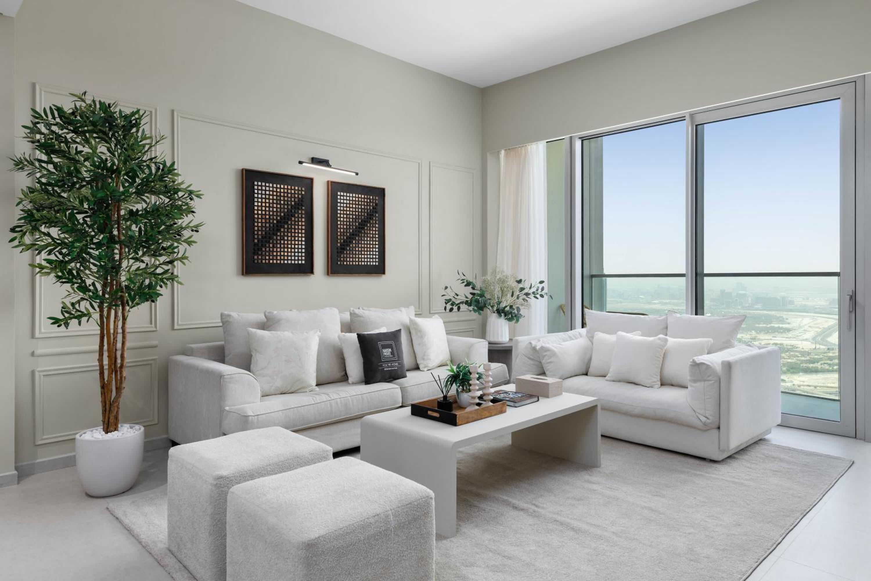 Maison Privee - Sky-High Elegance with Unrivaled Burj Khalifa Views