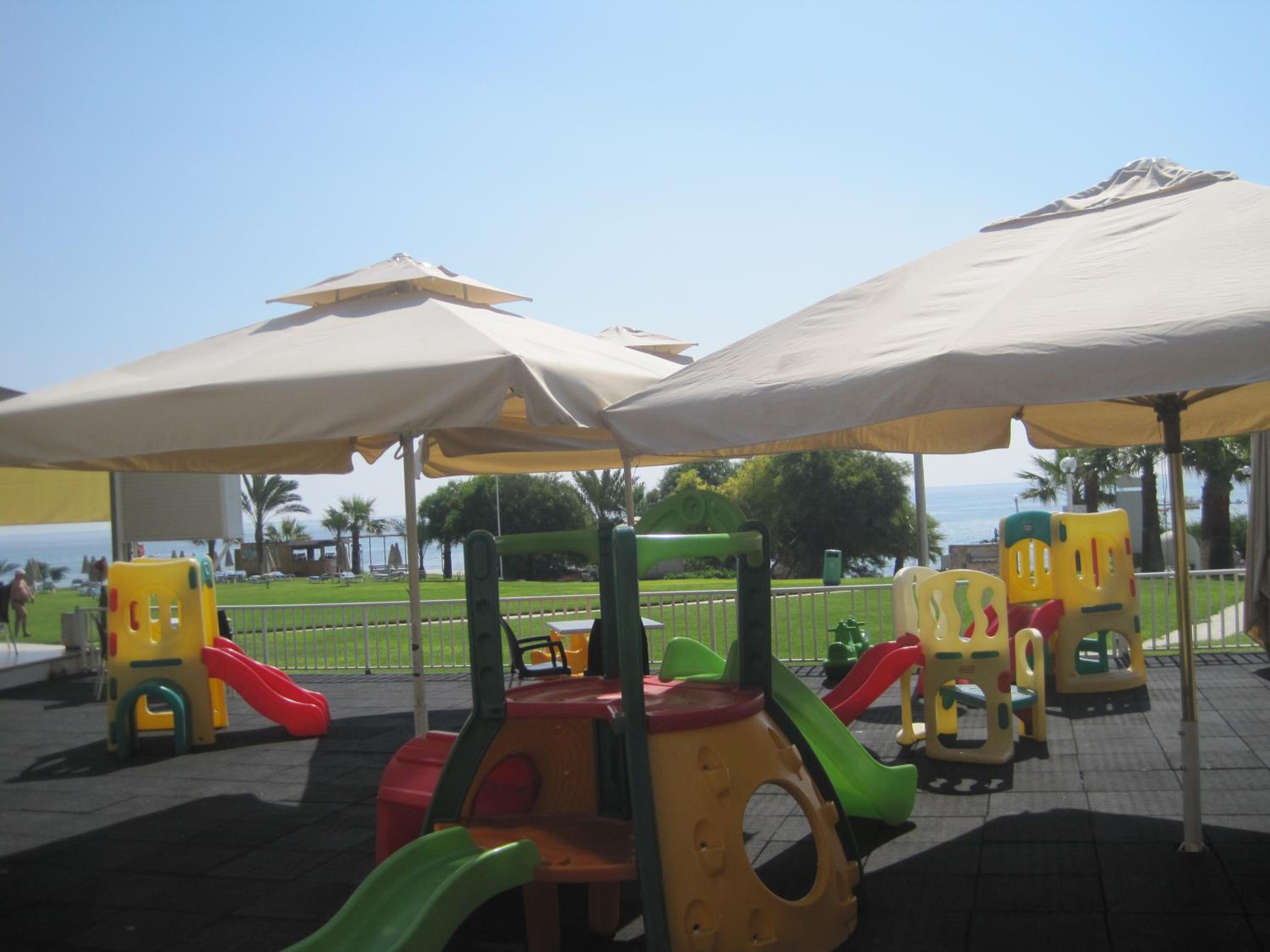 Polyxenia Isaak Luxury Villas and Apartments