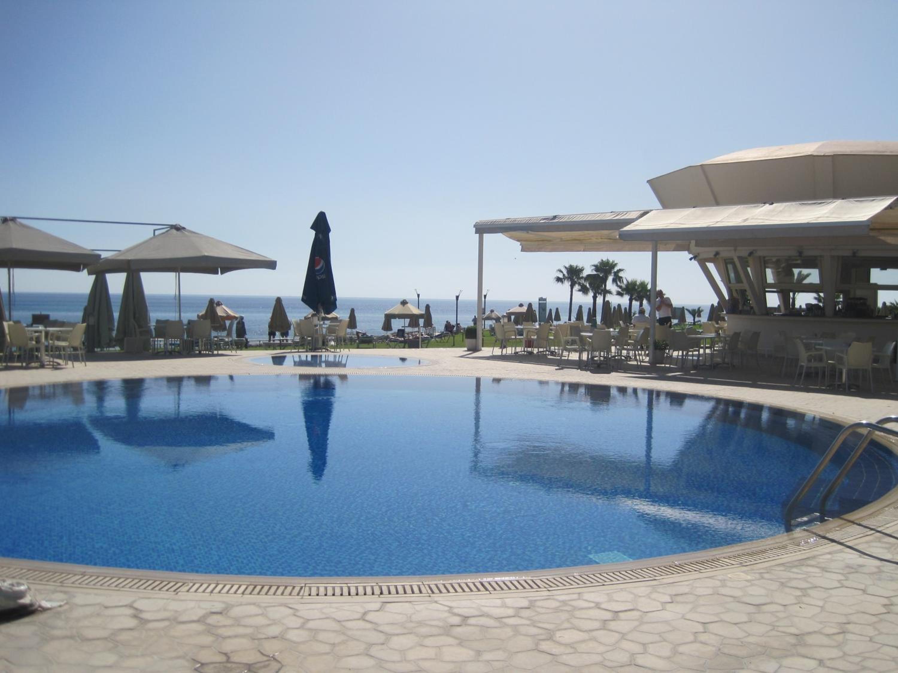 Polyxenia Isaak Luxury Villas and Apartments