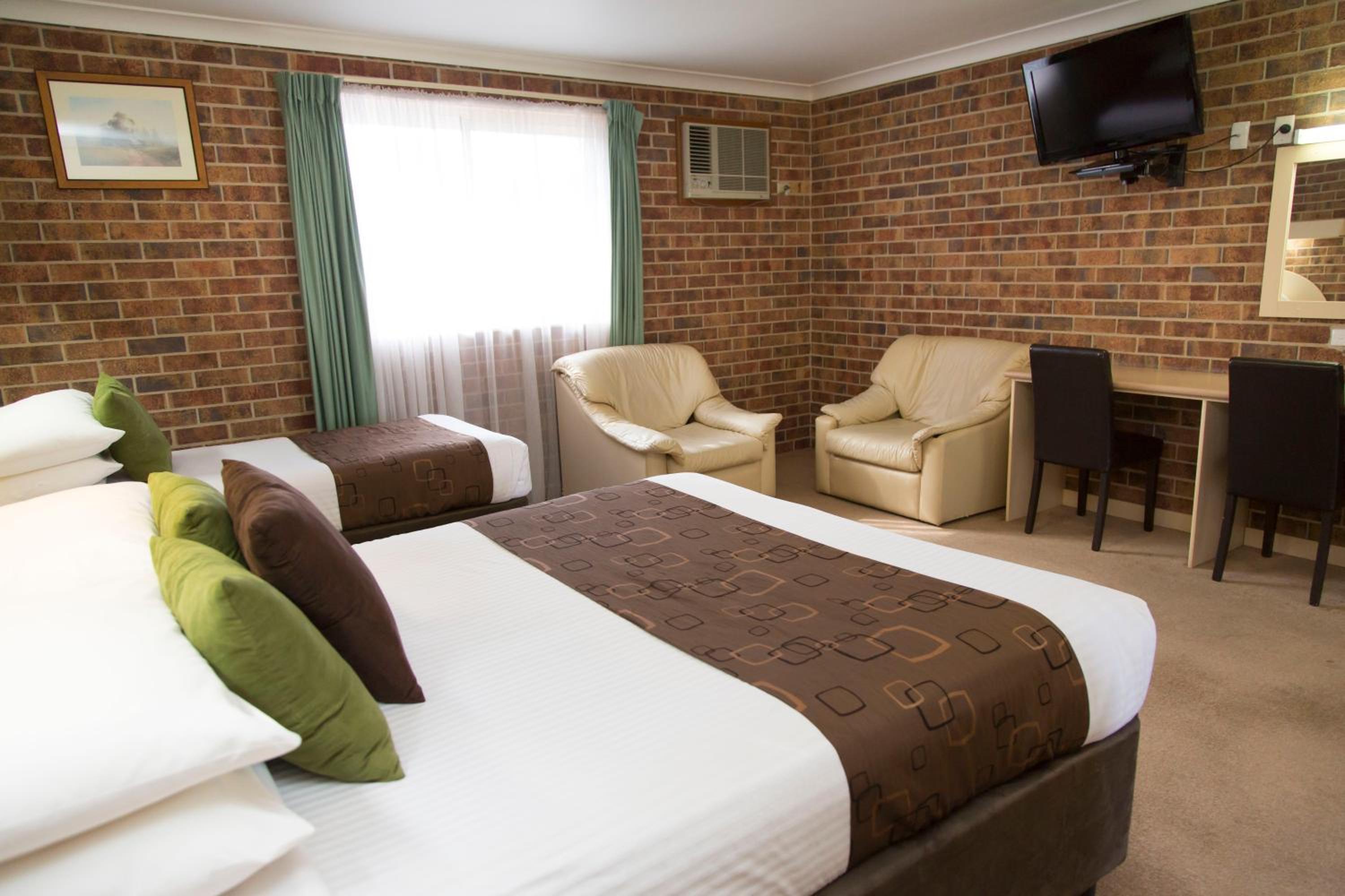 A Line Motel