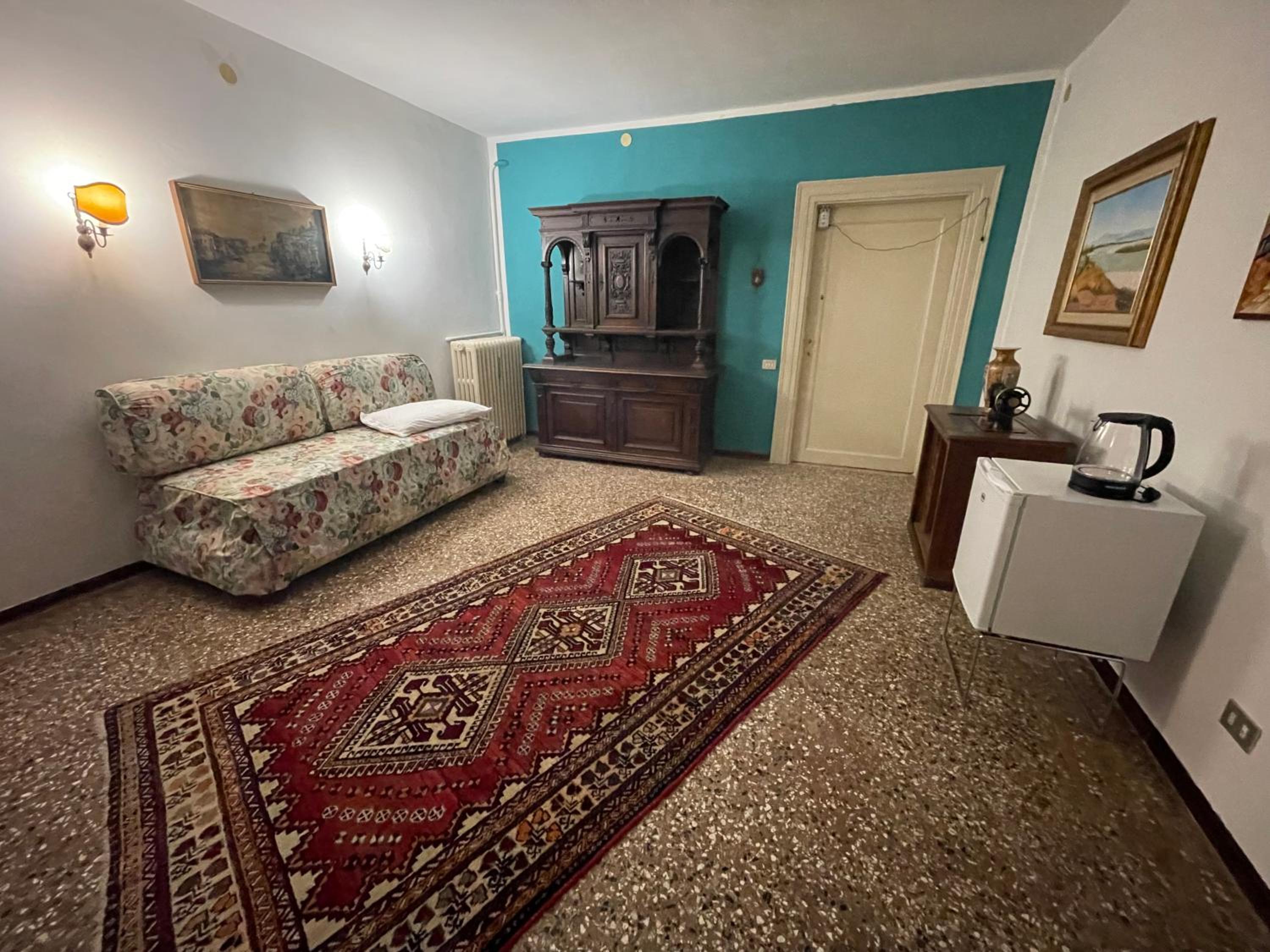 Ritz Venice Guest House Lionsclass