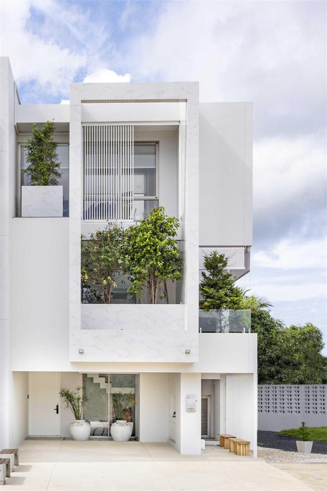 Tropical 3BR Villa with Private Pool Residence Villa by Warm Plus