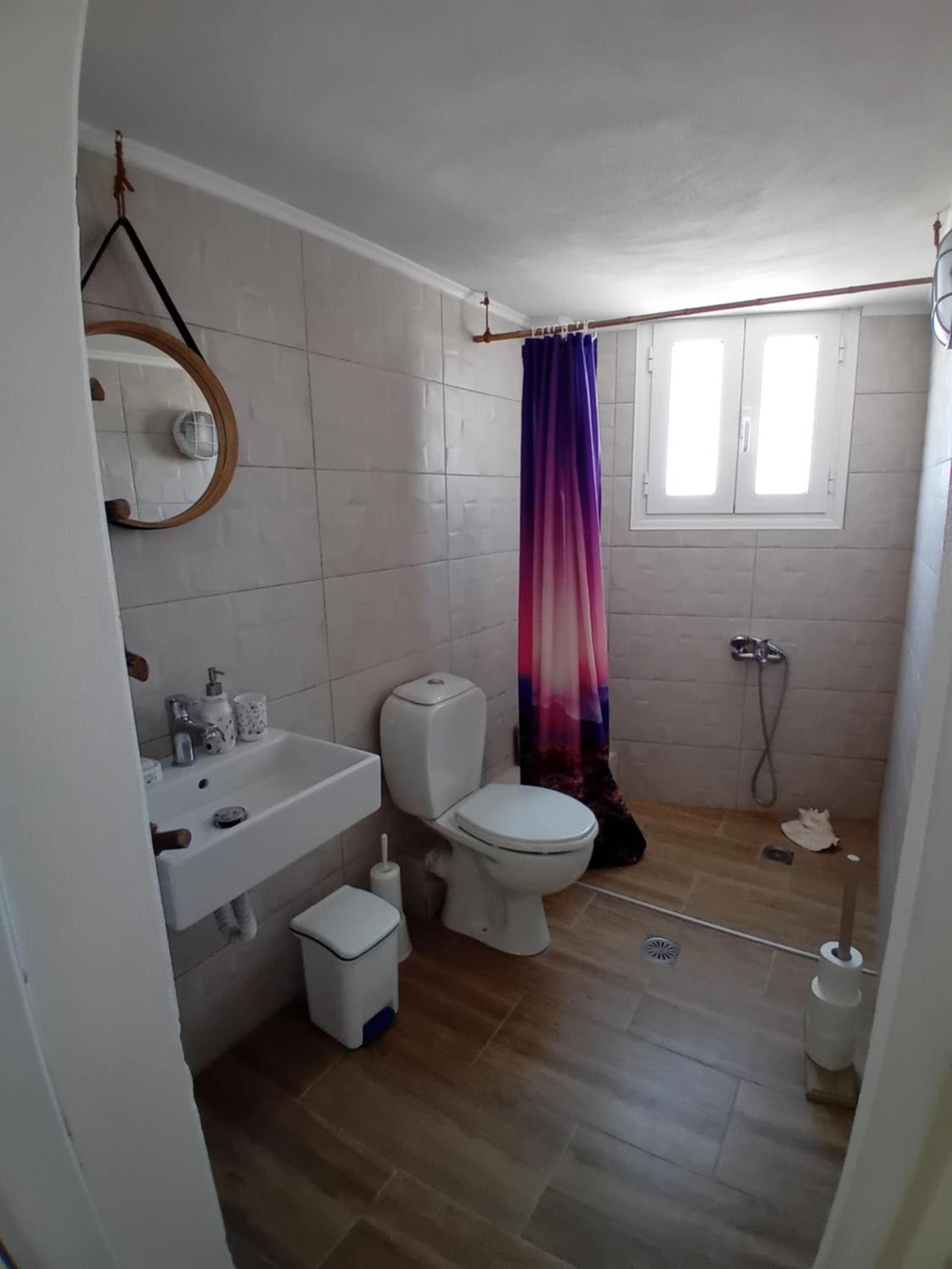 Mesorizi - Ancestral Home, Modern Stay